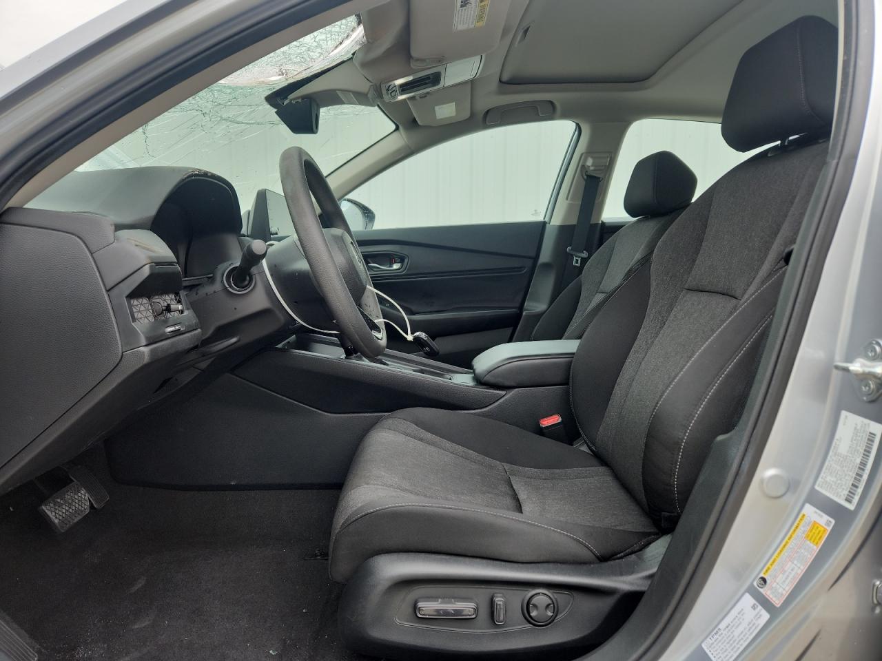 2026 Honda Accord Se Silver vin: 1HGCY1F48TA005842 Damage: Windshield, Broken, Replacement Required