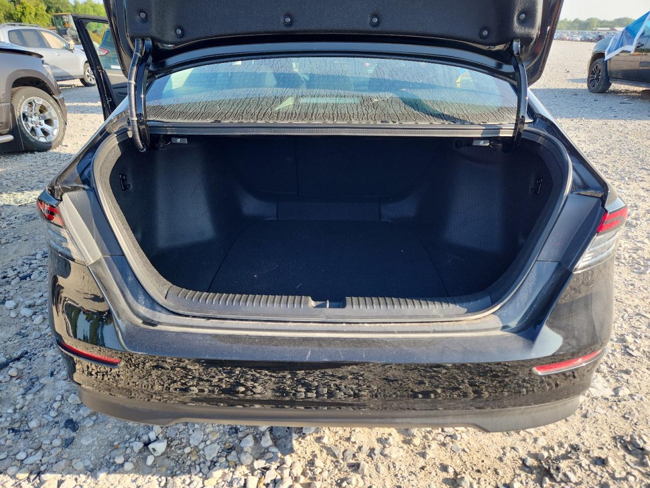 2026 Honda Accord Se Black vin: 1HGCY1F48TA038131 Damage: Rear Bumper, Multiple Scratches Heavy, 4