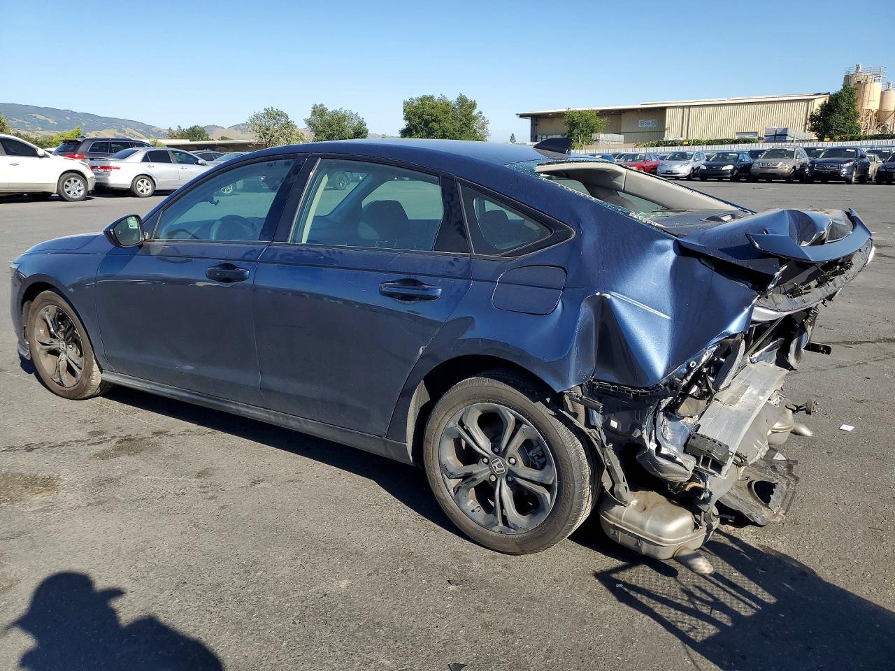 2025 Honda Accord Se Blue vin: 1HGCY1F4XSA023161