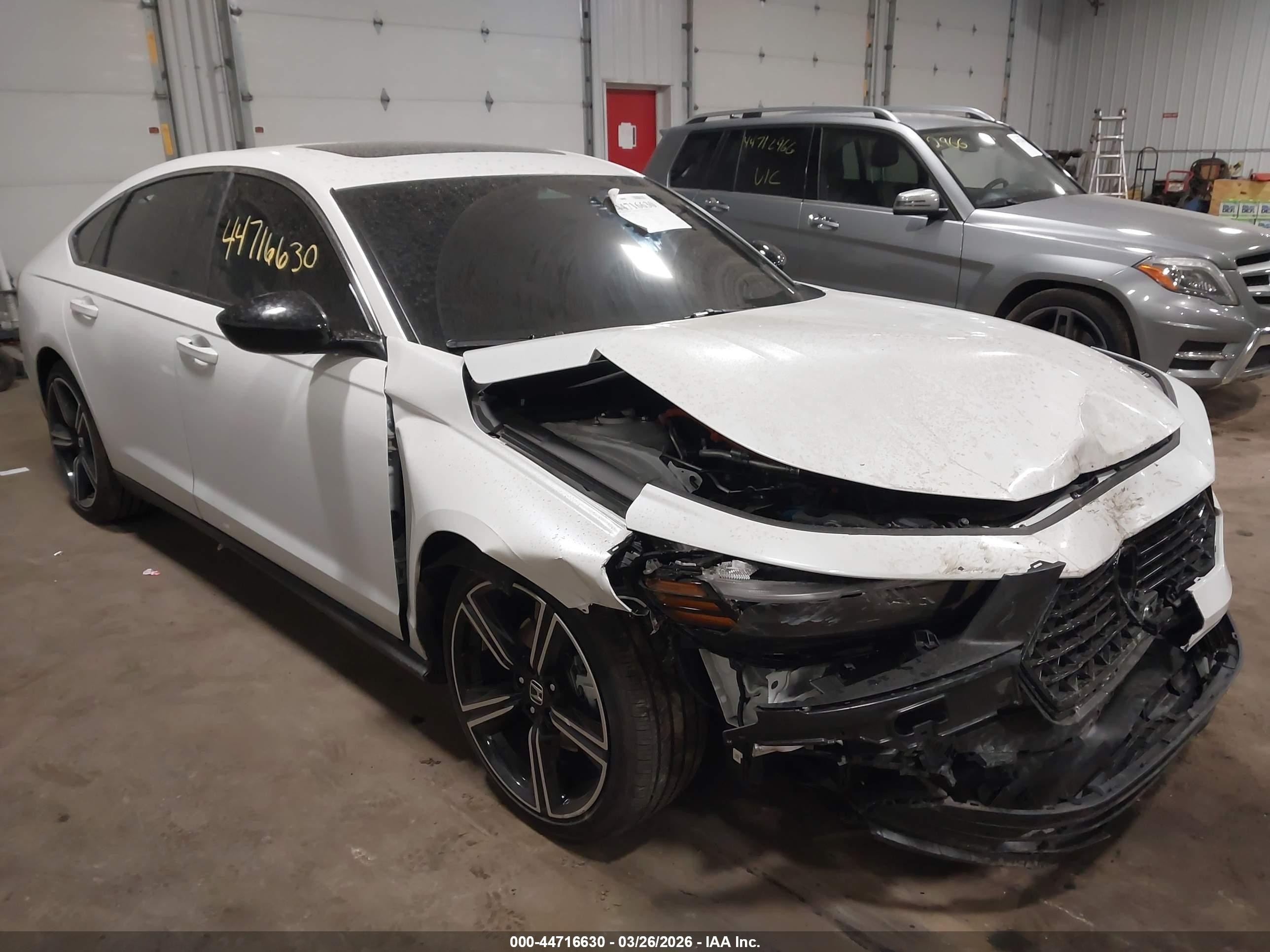 2025 Honda Accord Hybrid Sport White vin: 1HGCY2F50SA087949