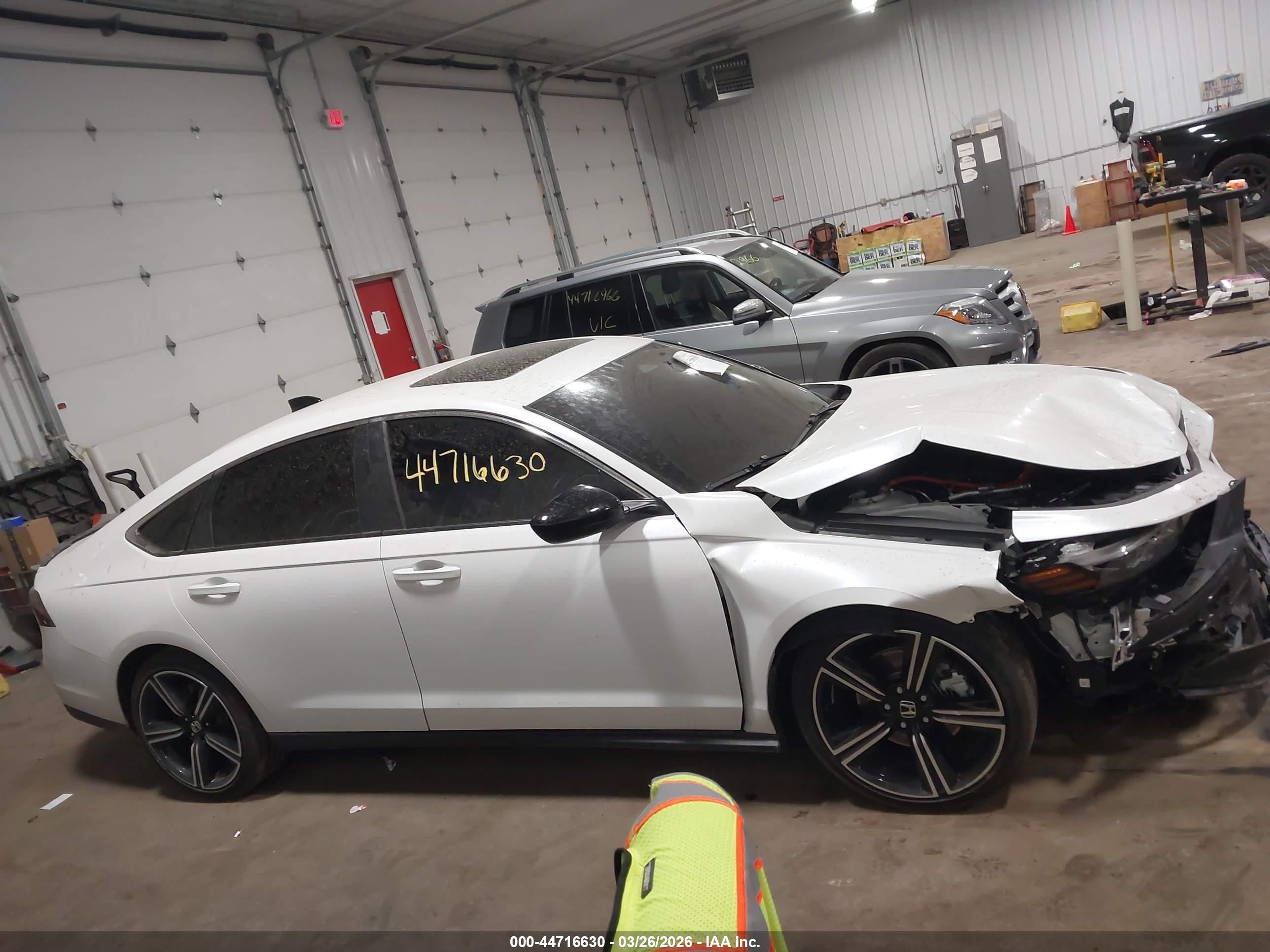 2025 Honda Accord Hybrid Sport White vin: 1HGCY2F50SA087949