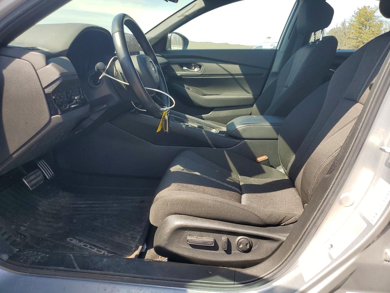 2024 Hond Accord Silver vin: 1HGCY2F55RA060983