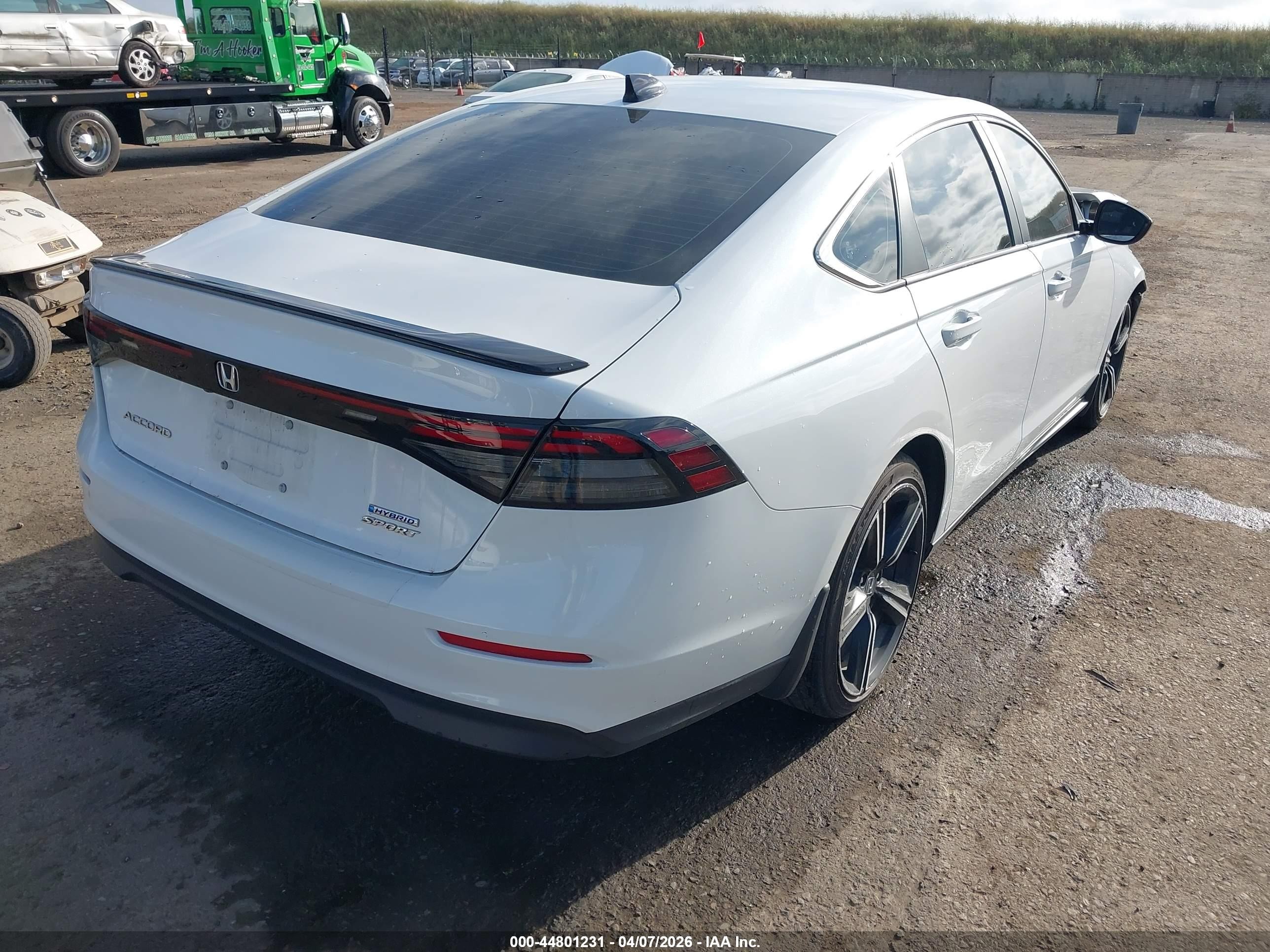 2025 Honda Accord Hybrid Sport Белый vin: 1HGCY2F55SA016939