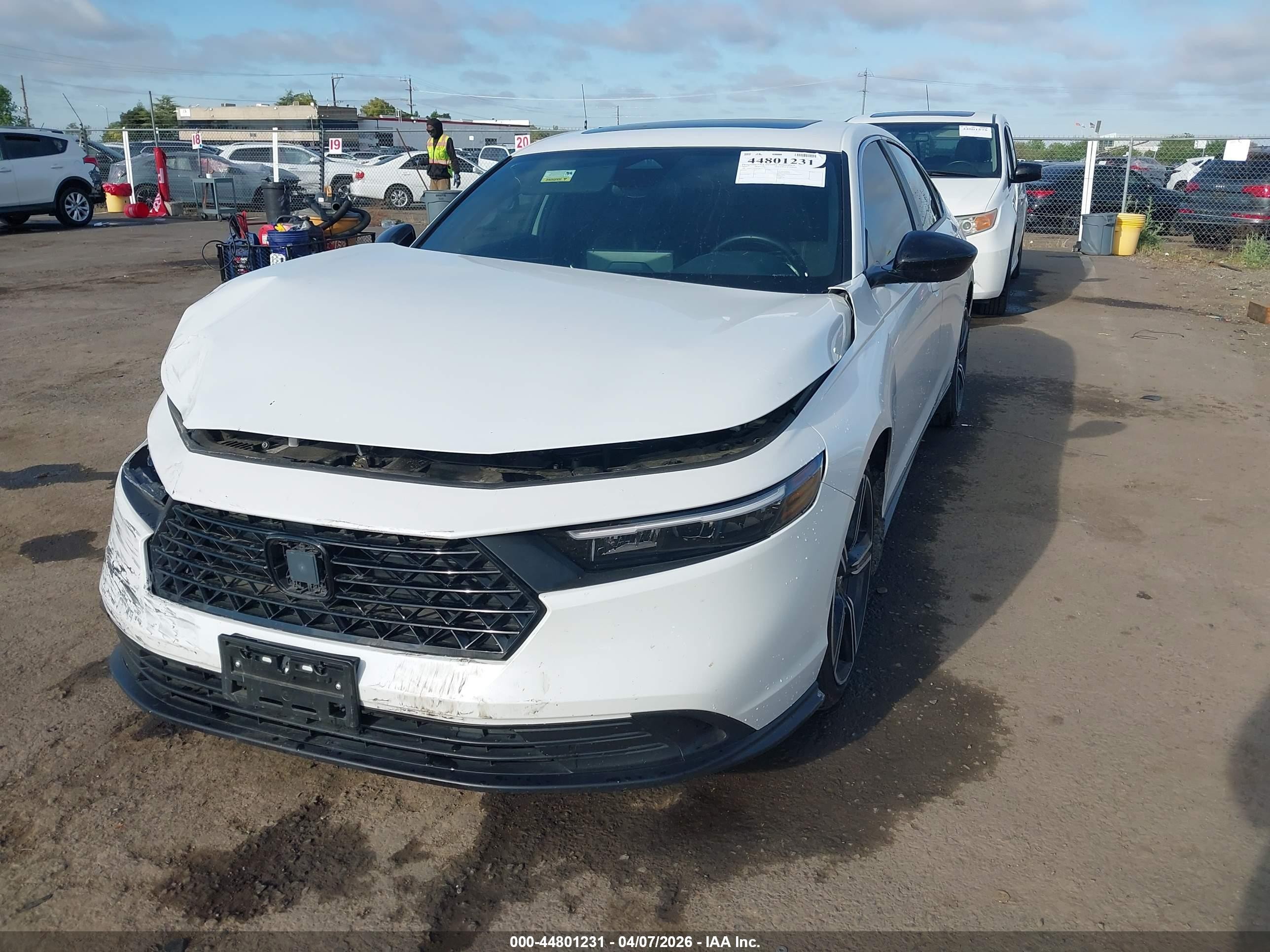 2025 Honda Accord Hybrid Sport Белый vin: 1HGCY2F55SA016939