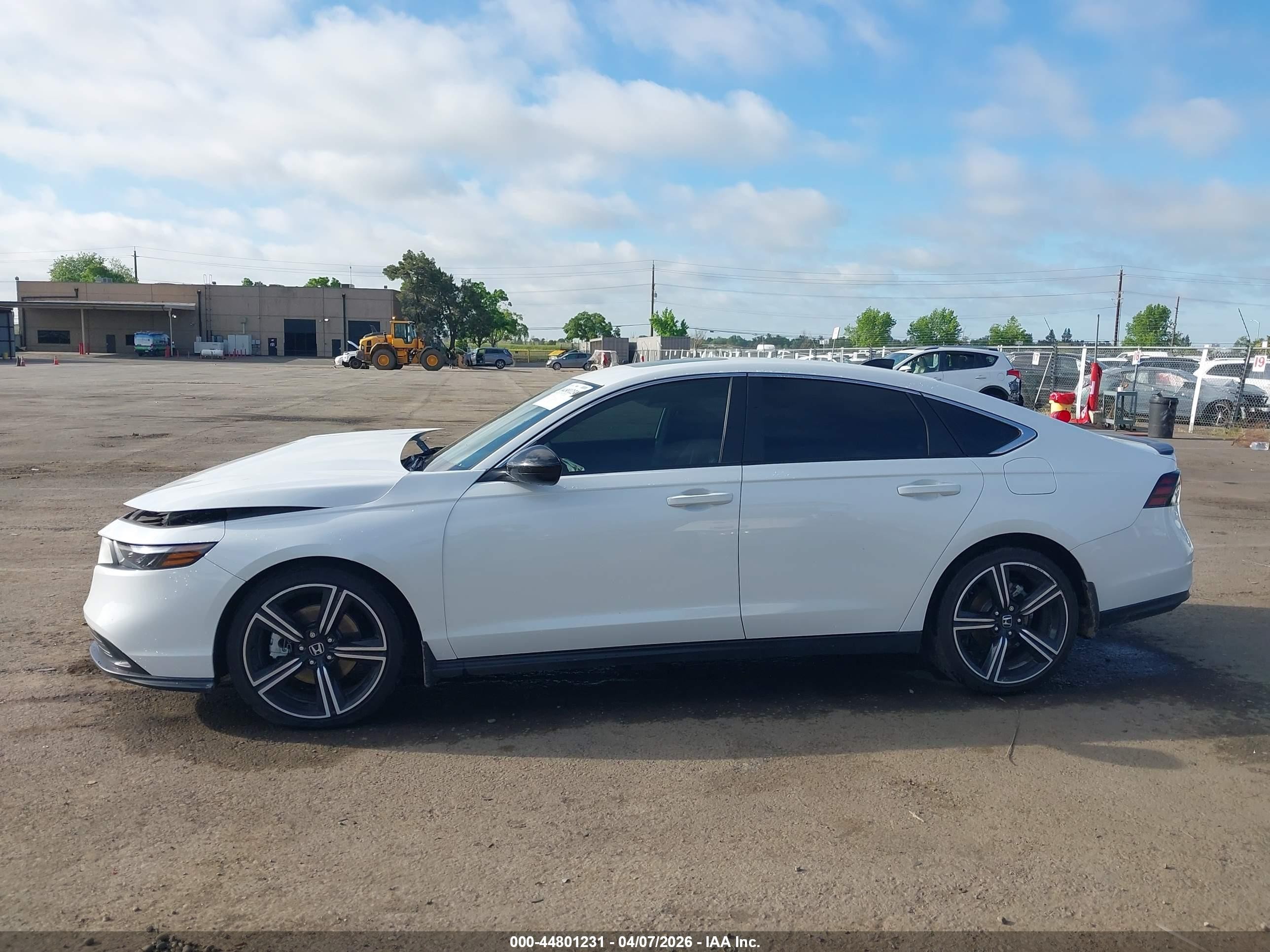 2025 Honda Accord Hybrid Sport Белый vin: 1HGCY2F55SA016939