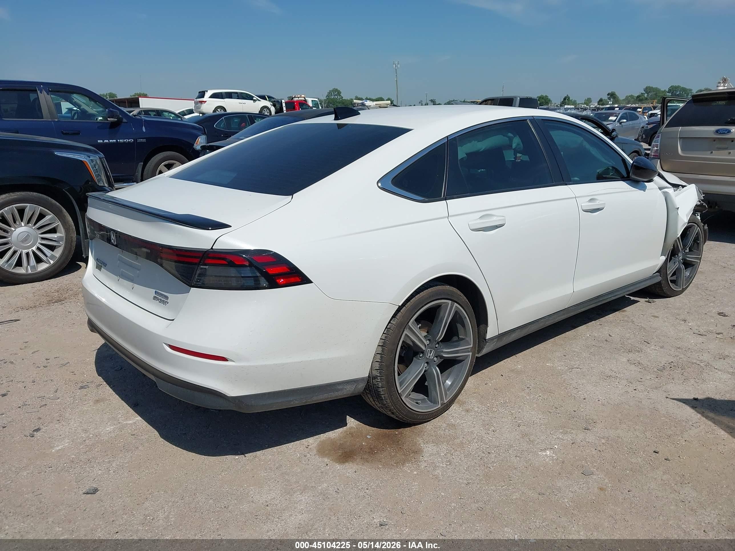 2024 Honda Accord Hybrid Sport White vin: 1HGCY2F57RA019108