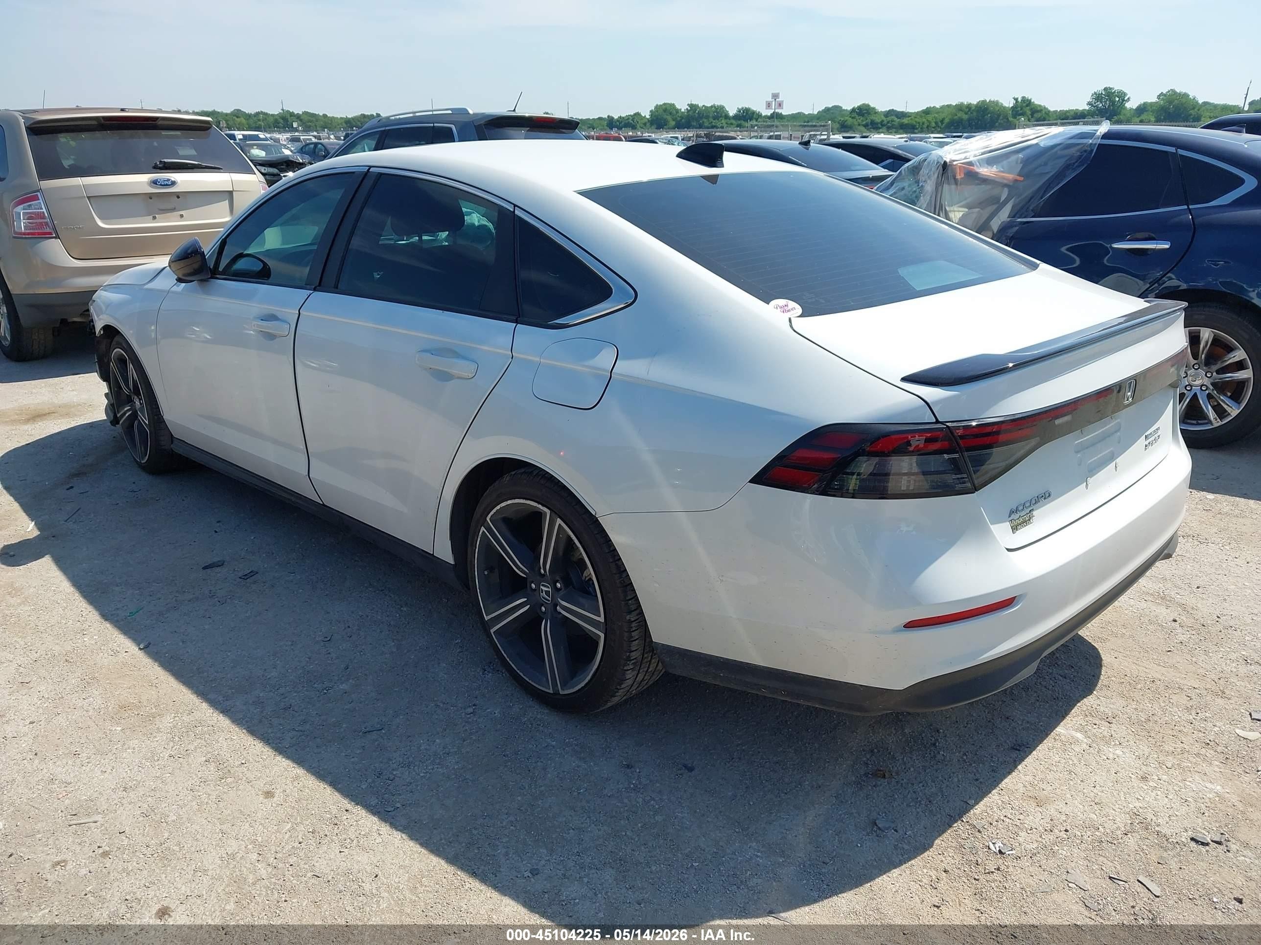 2024 Honda Accord Hybrid Sport White vin: 1HGCY2F57RA019108