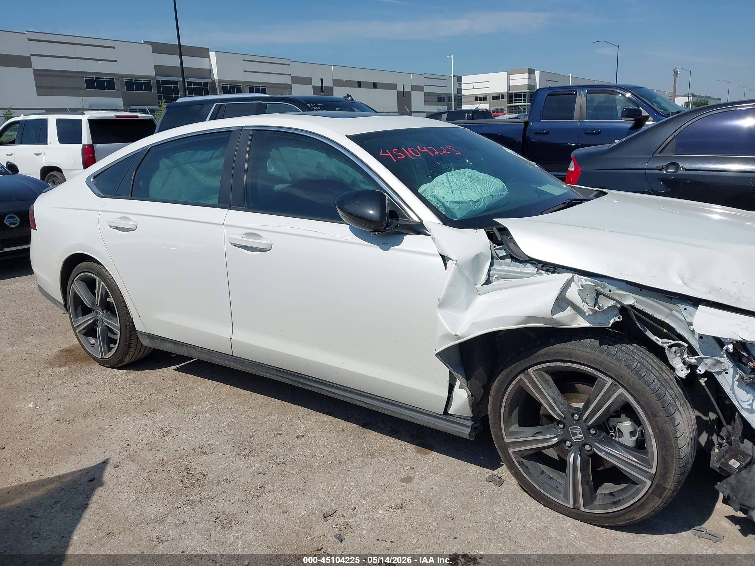 2024 Honda Accord Hybrid Sport White vin: 1HGCY2F57RA019108