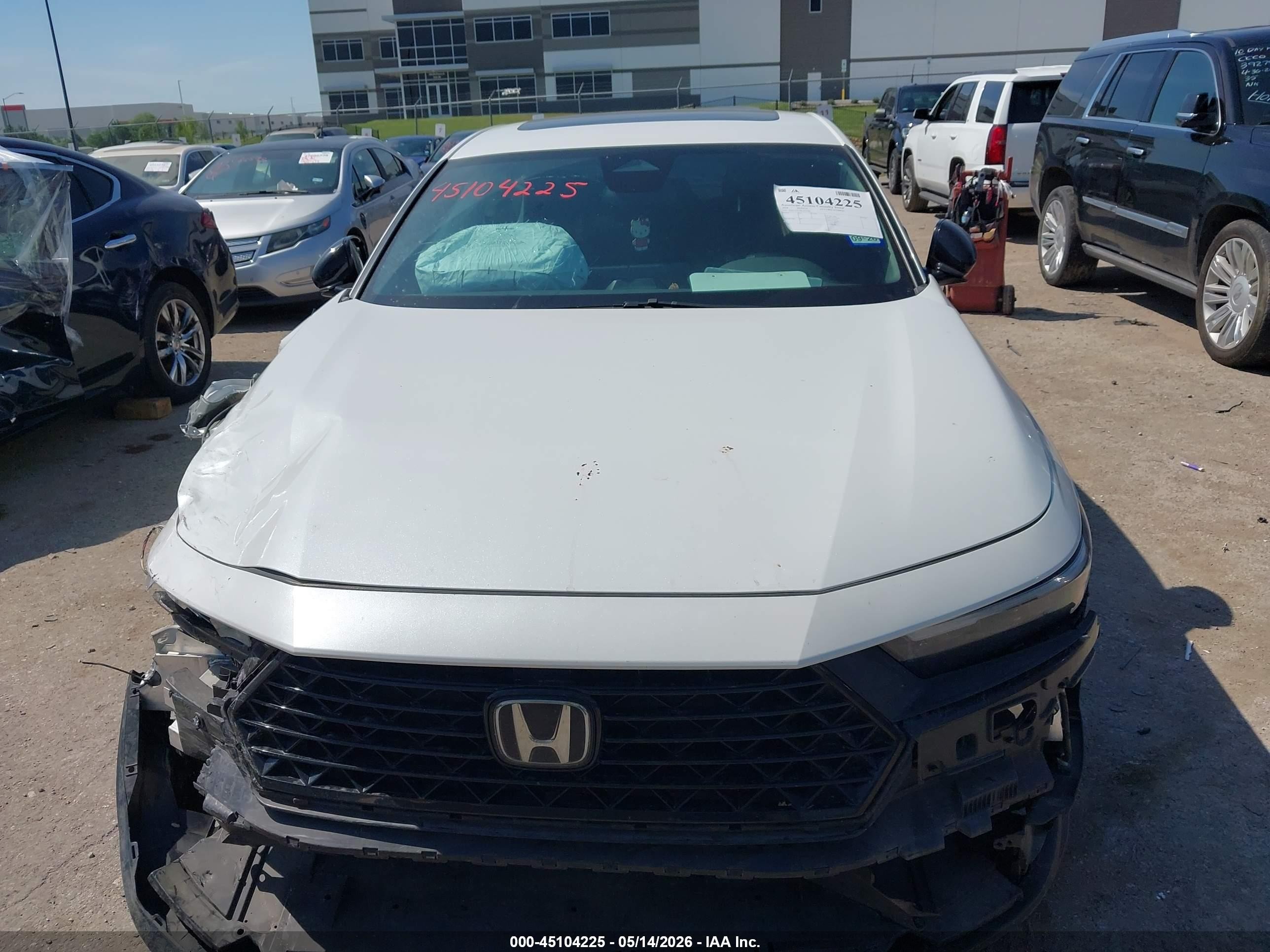 2024 Honda Accord Hybrid Sport White vin: 1HGCY2F57RA019108