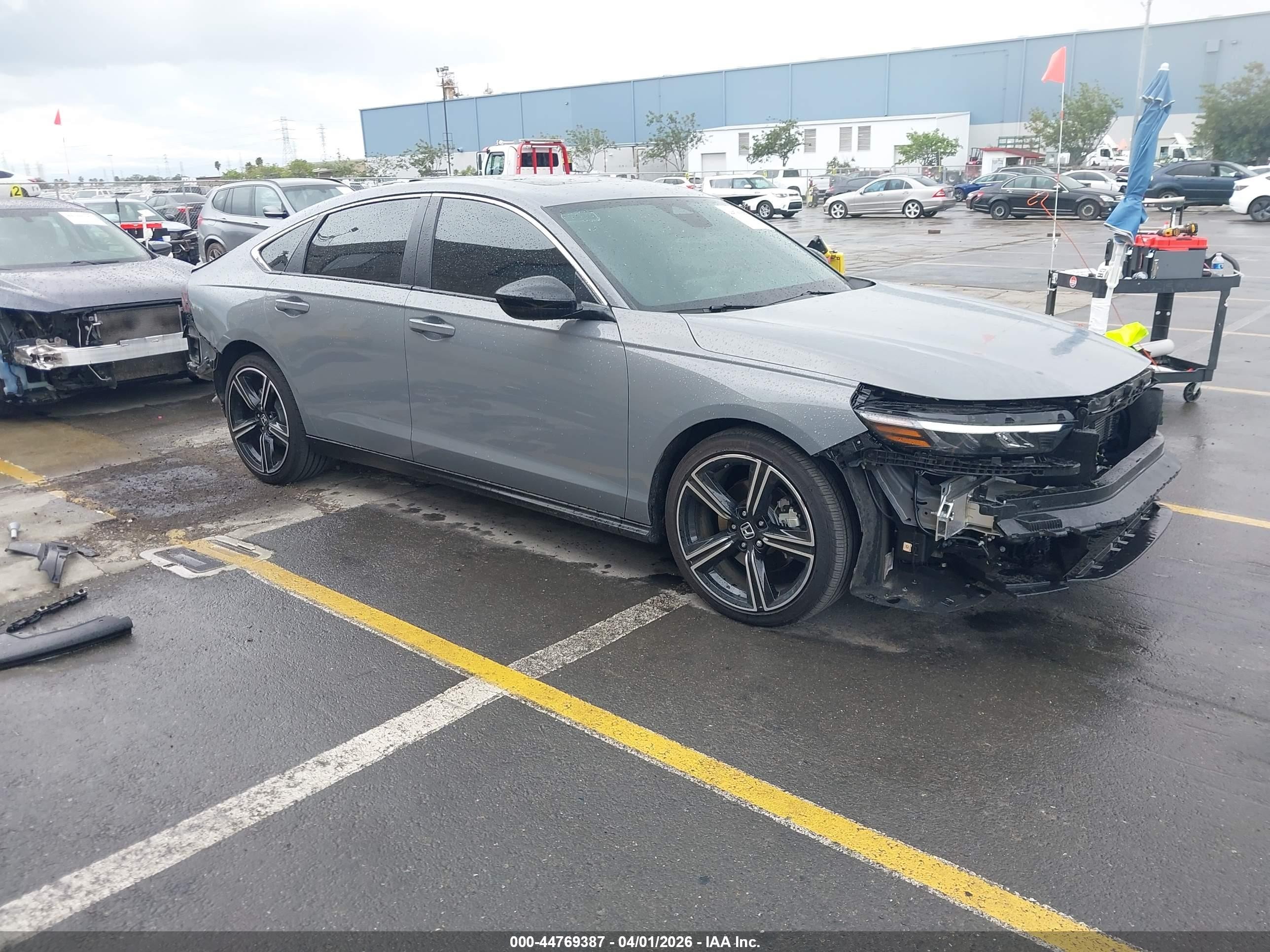 2025 Honda Accord Hybrid Sport Gray vin: 1HGCY2F59SA025174