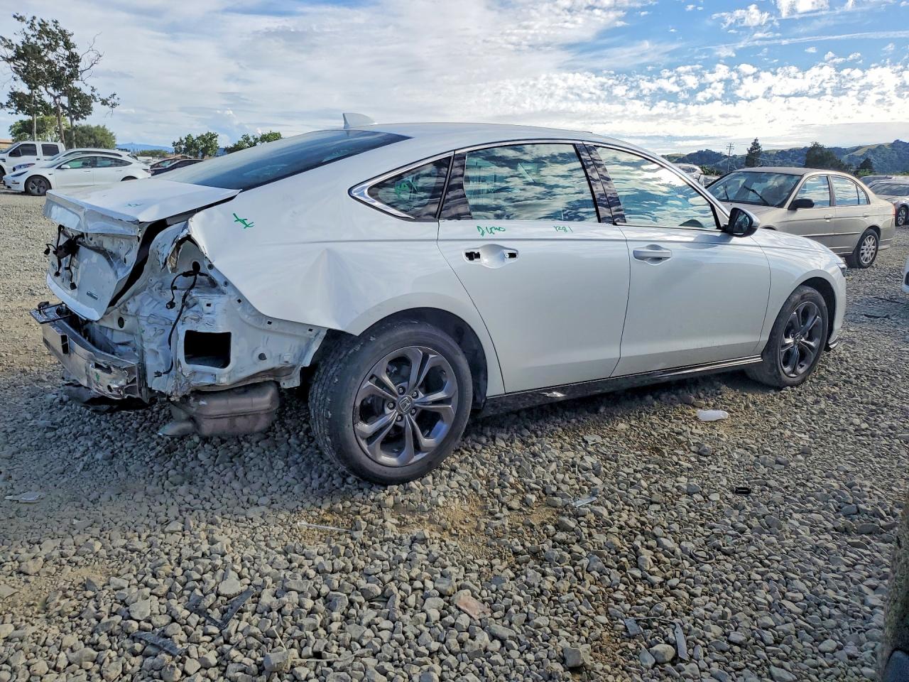 2024 Honda Accord Hybrid Exl White vin: 1HGCY2F63RA075278