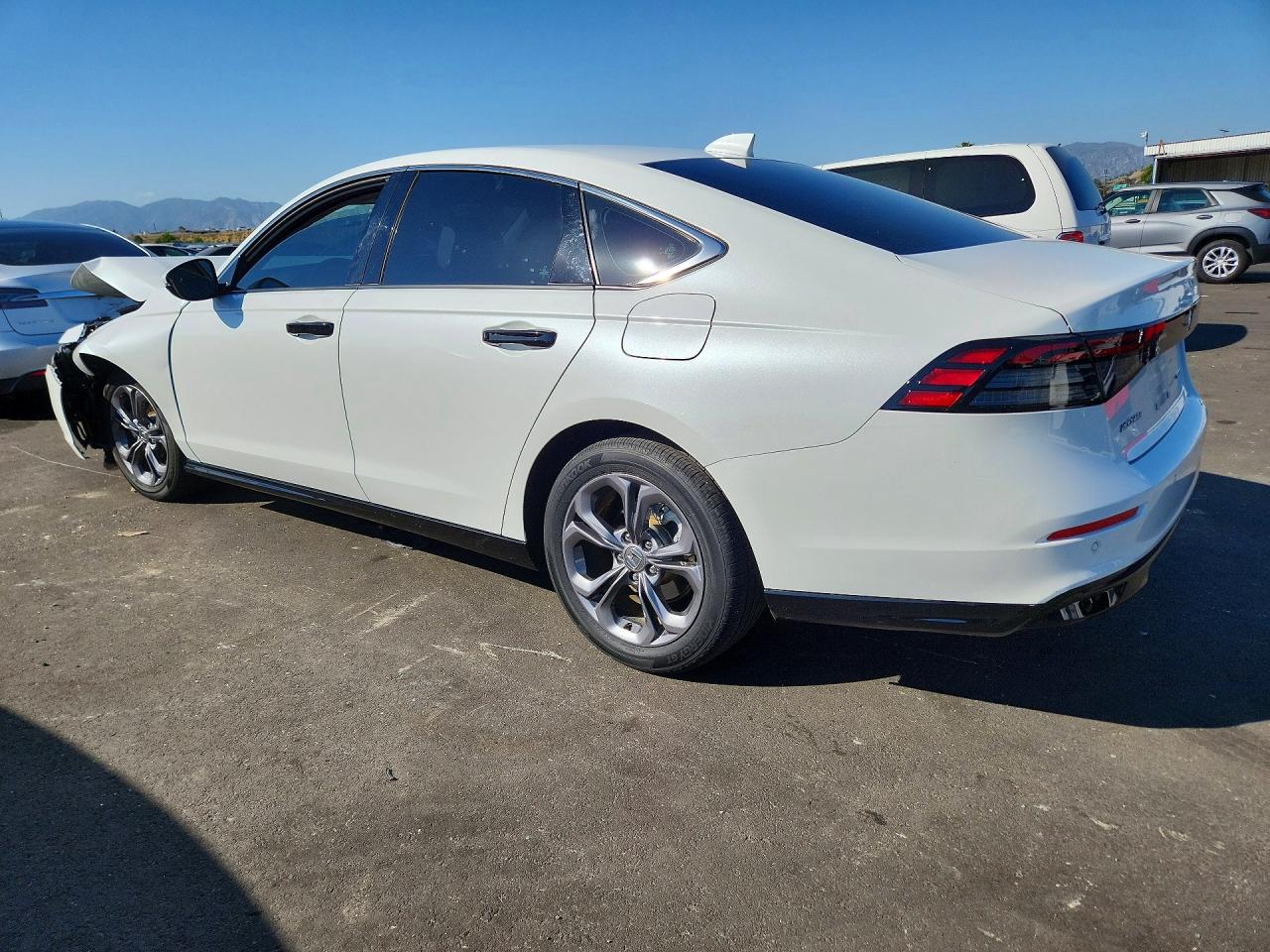 2024 Honda Accord Hybrid Exl White vin: 1HGCY2F64RA094499