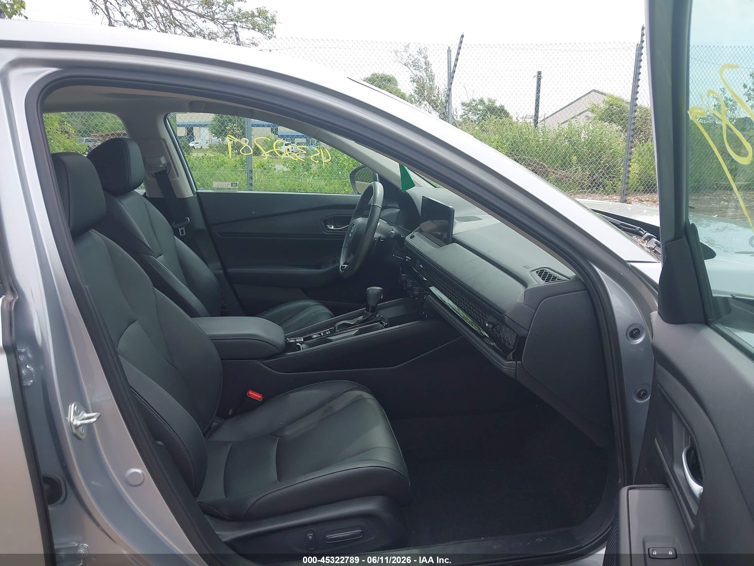 2025 Honda Accord Hybrid Ex-l Silver vin: 1HGCY2F64SA000093