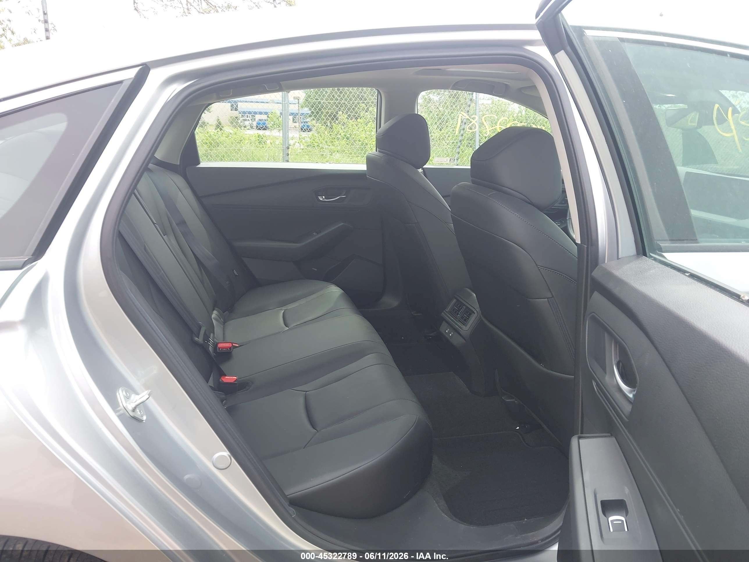2025 Honda Accord Hybrid Ex-l Silver vin: 1HGCY2F64SA000093