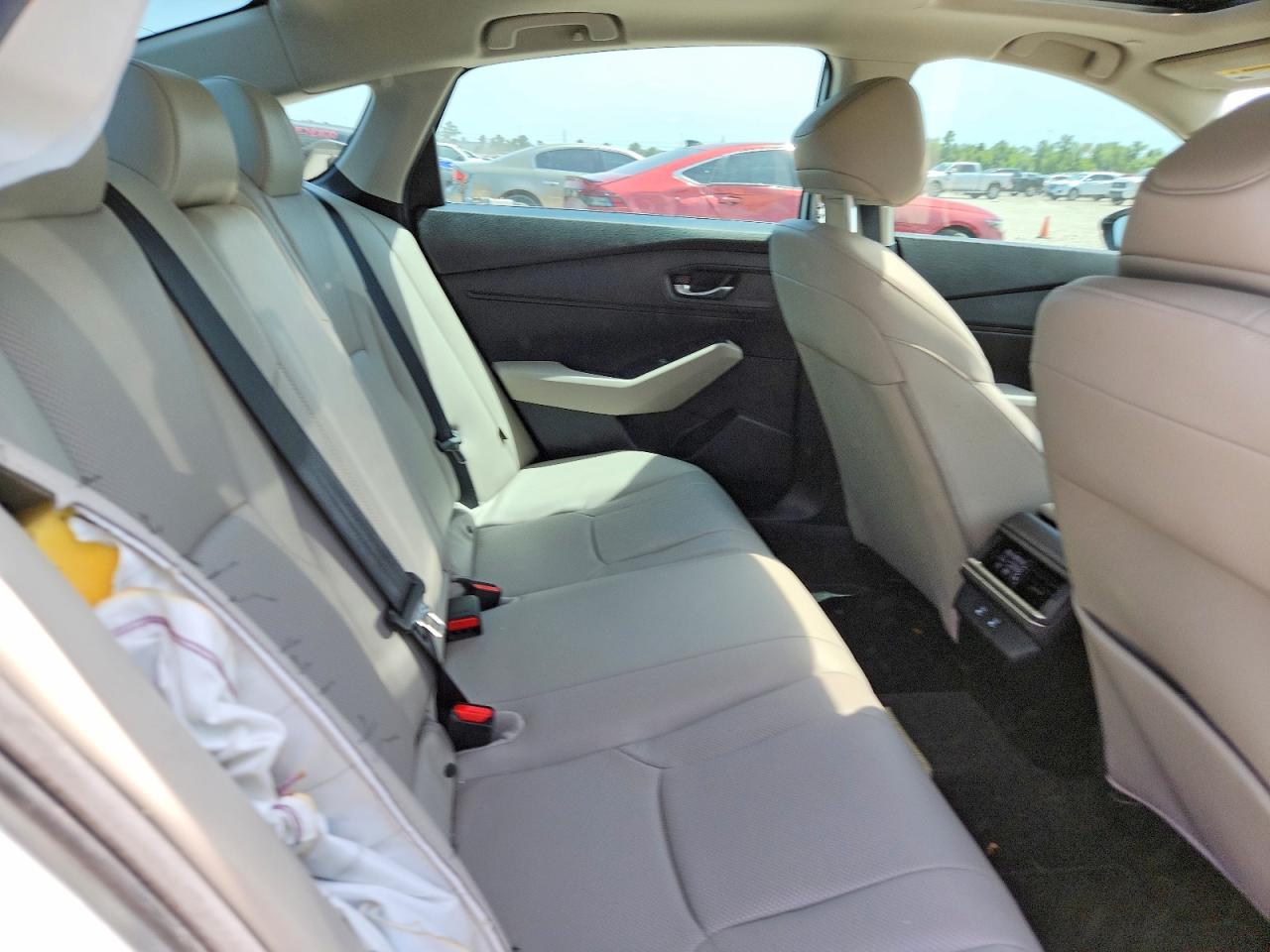 2024 Honda Accord Hybrid Exl White vin: 1HGCY2F6XRA039491