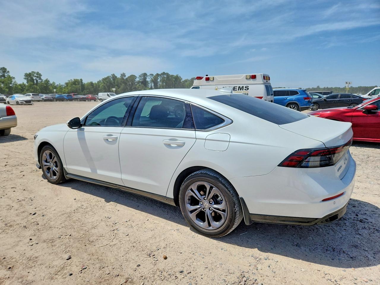 2024 Honda Accord Hybrid Exl White vin: 1HGCY2F6XRA039491