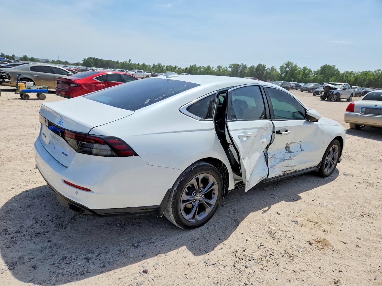 2024 Honda Accord Hybrid Exl White vin: 1HGCY2F6XRA039491