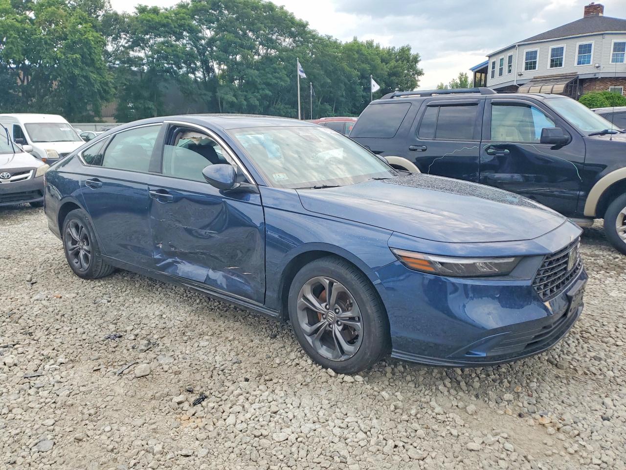 2024 Honda Accord Hybrid Exl Blue vin: 1HGCY2F6XRA040219