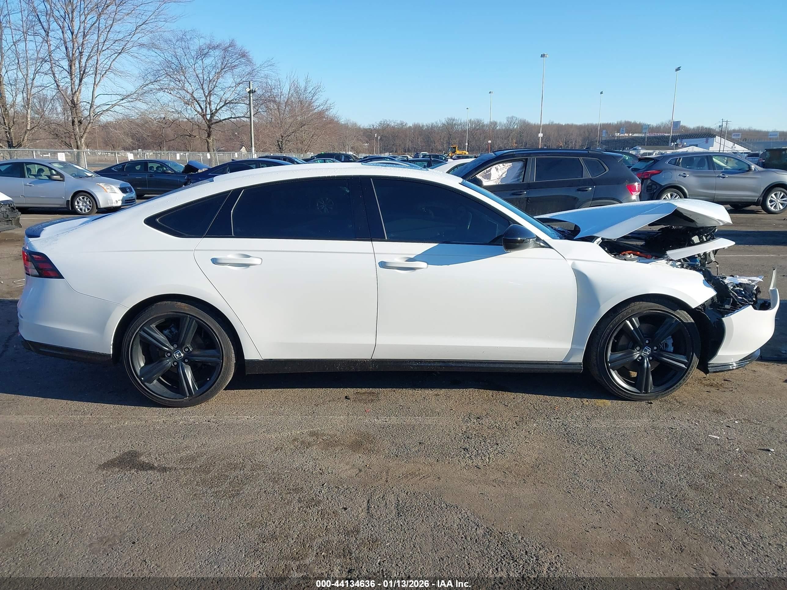 2025 Honda Accord Hybrid Sport-l White vin: 1HGCY2F77SA020329
