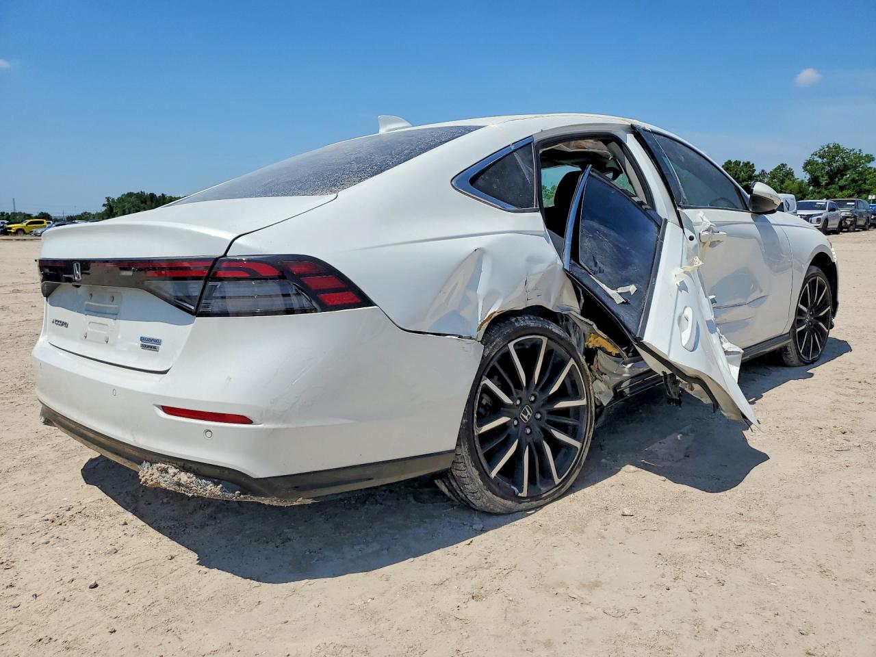 2023 Honda Accord Touring Hybrid White vin: 1HGCY2F80PA037215