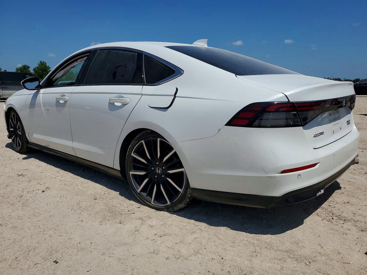 2023 Honda Accord Touring Hybrid White vin: 1HGCY2F80PA037215