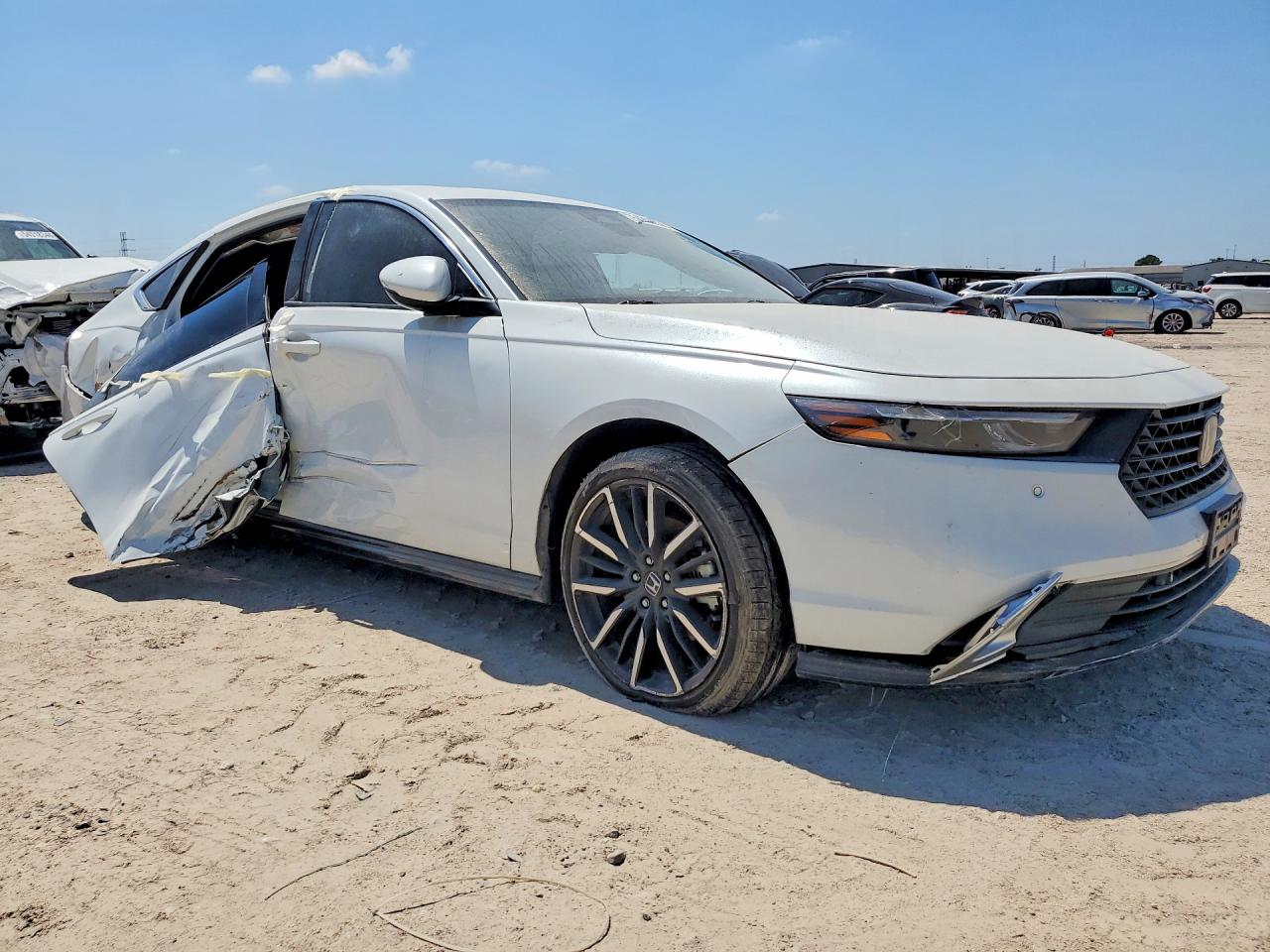 2023 Honda Accord Touring Hybrid White vin: 1HGCY2F80PA037215