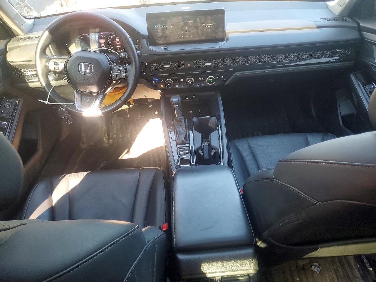 2024 Honda Accord Touring Hybrid Черный vin: 1HGCY2F80RA800417