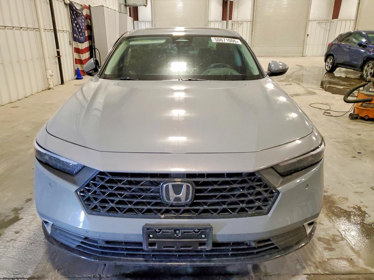 2024 Honda Accord Touring Hybrid Gray vin: 1HGCY2F81RA085499