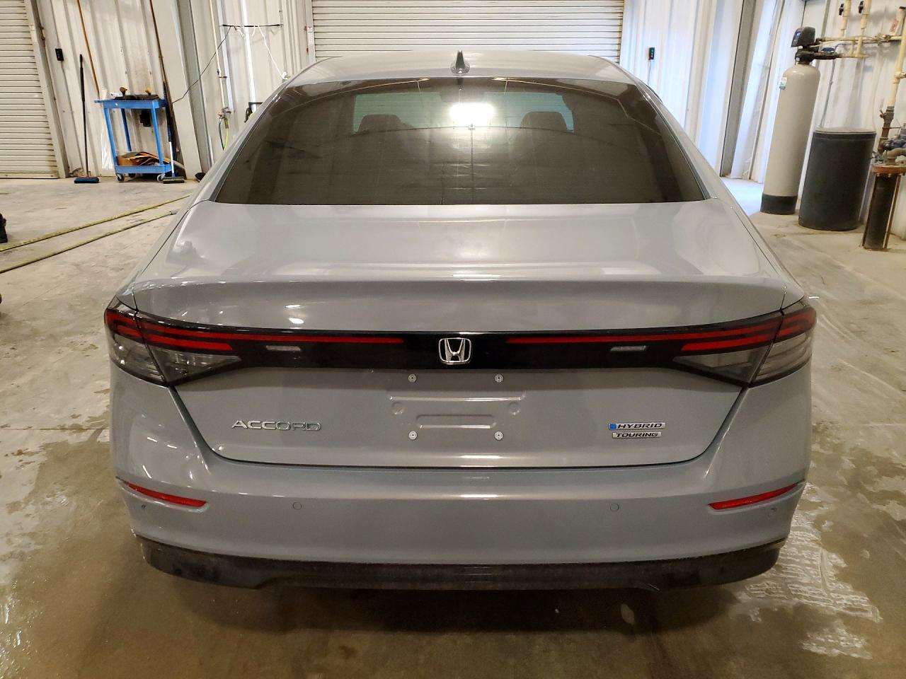 2024 Honda Accord Touring Hybrid Gray vin: 1HGCY2F81RA085499