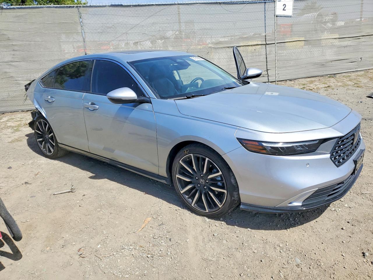 2024 Honda Accord Touring Hybrid Silver vin: 1HGCY2F82RA087388