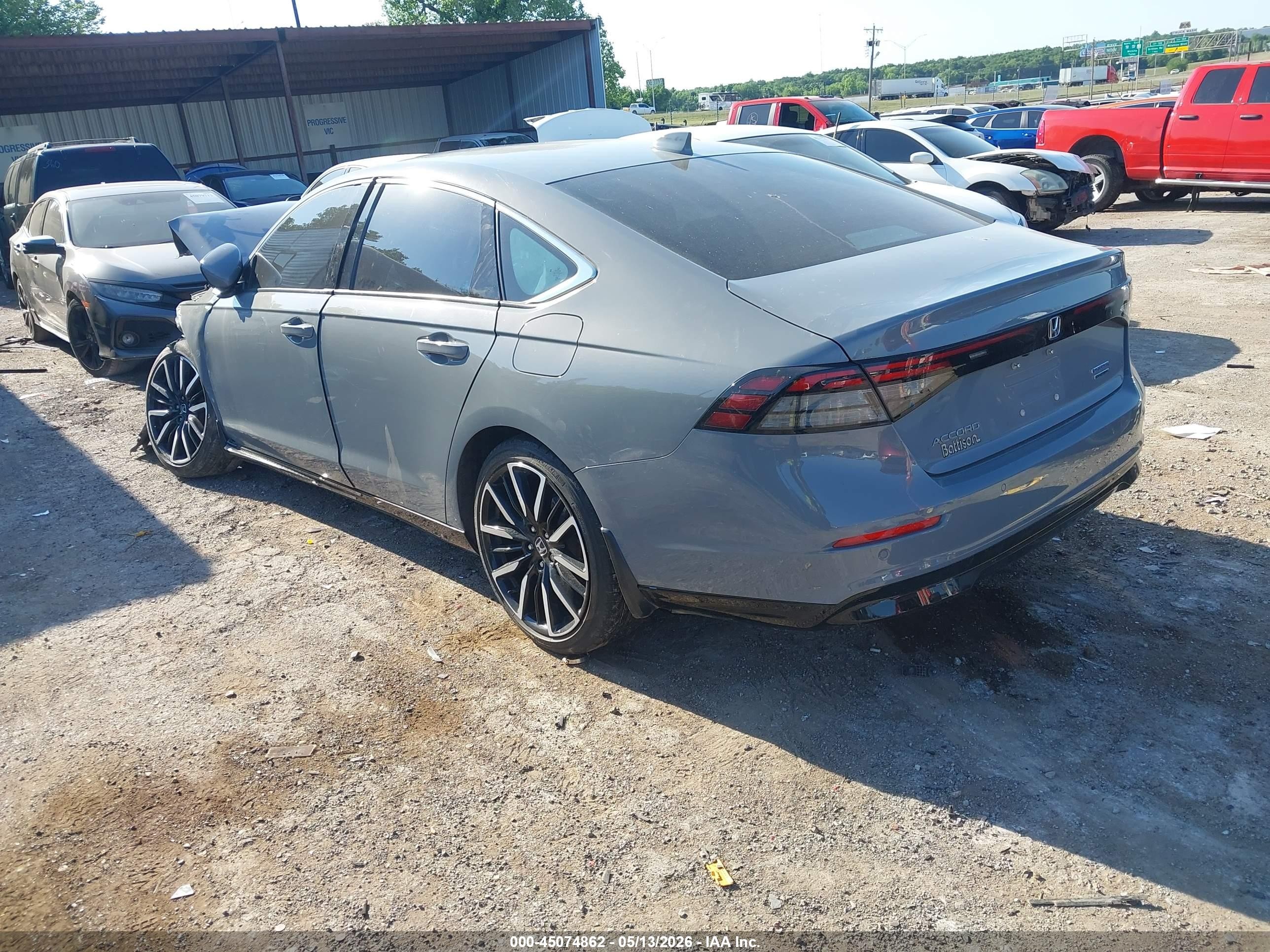 2023 Honda Accord Hybrid Touring Silver vin: 1HGCY2F86PA054696