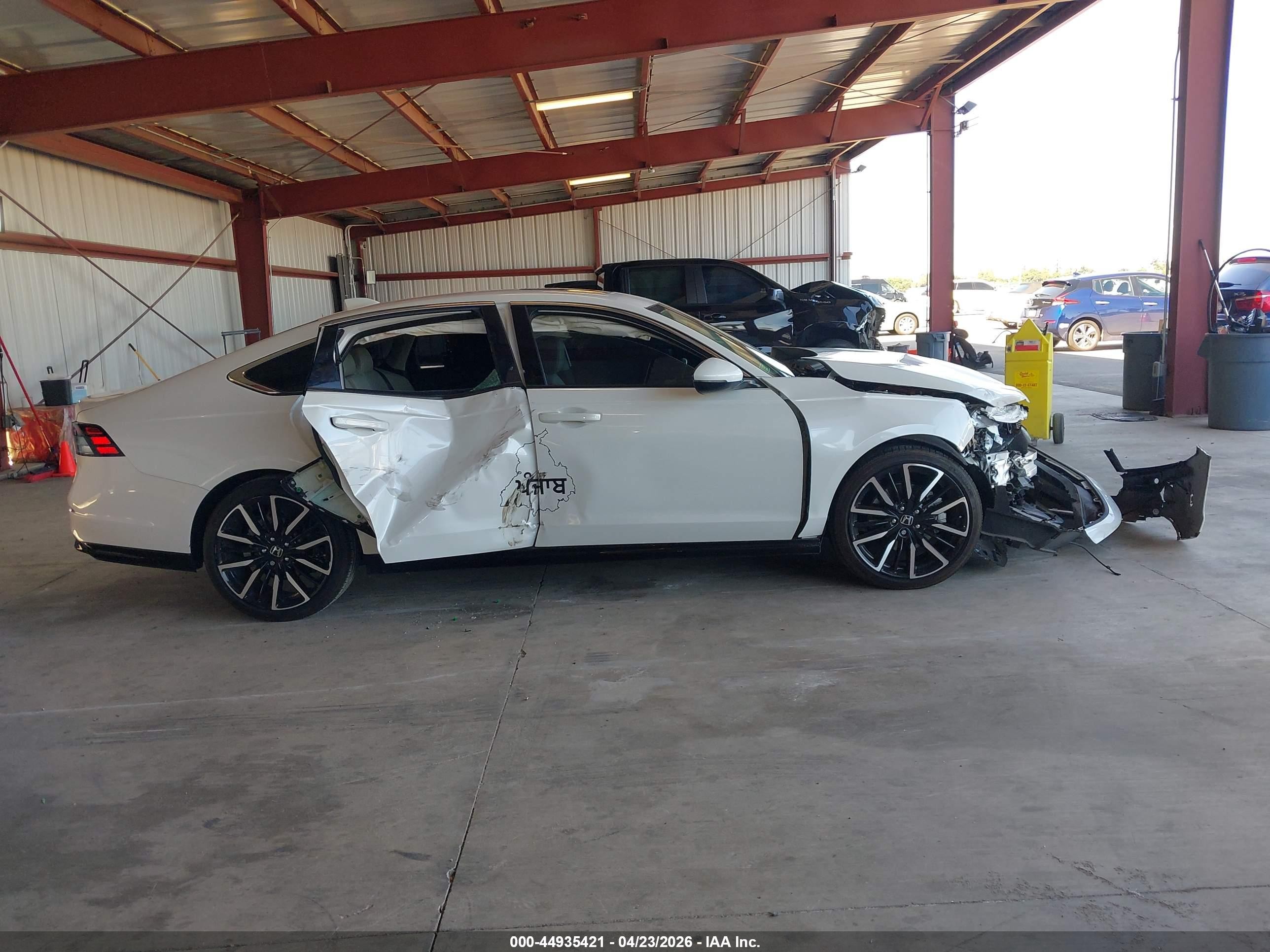 2023 Honda Accord Hybrid Touring Белый vin: 1HGCY2F88PA027435