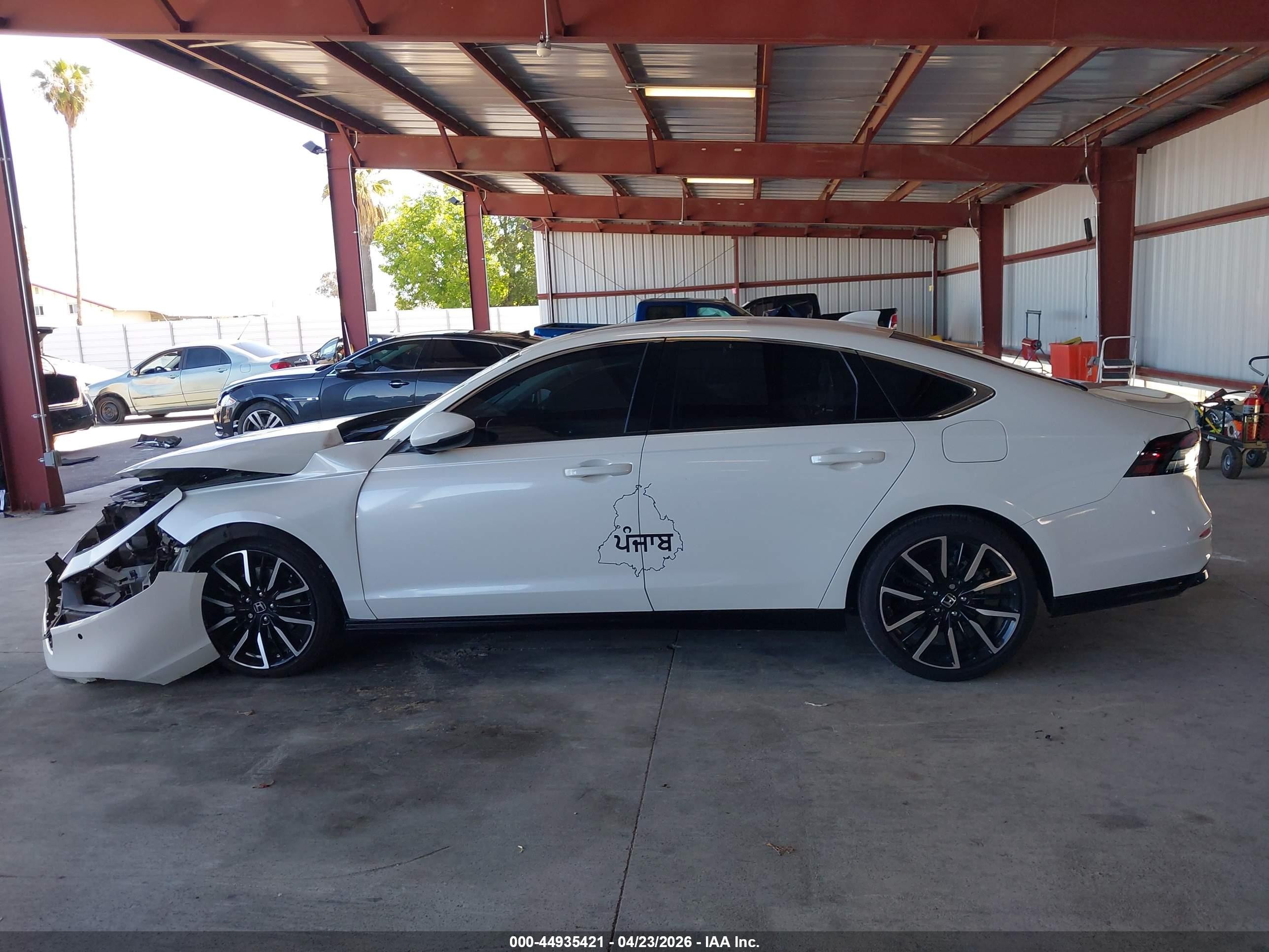 2023 Honda Accord Hybrid Touring Белый vin: 1HGCY2F88PA027435