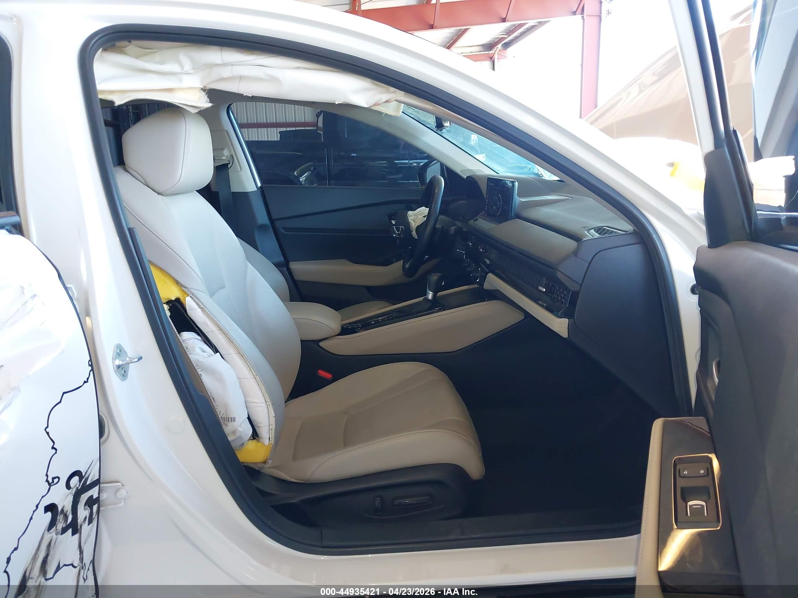 2023 Honda Accord Hybrid Touring Белый vin: 1HGCY2F88PA027435