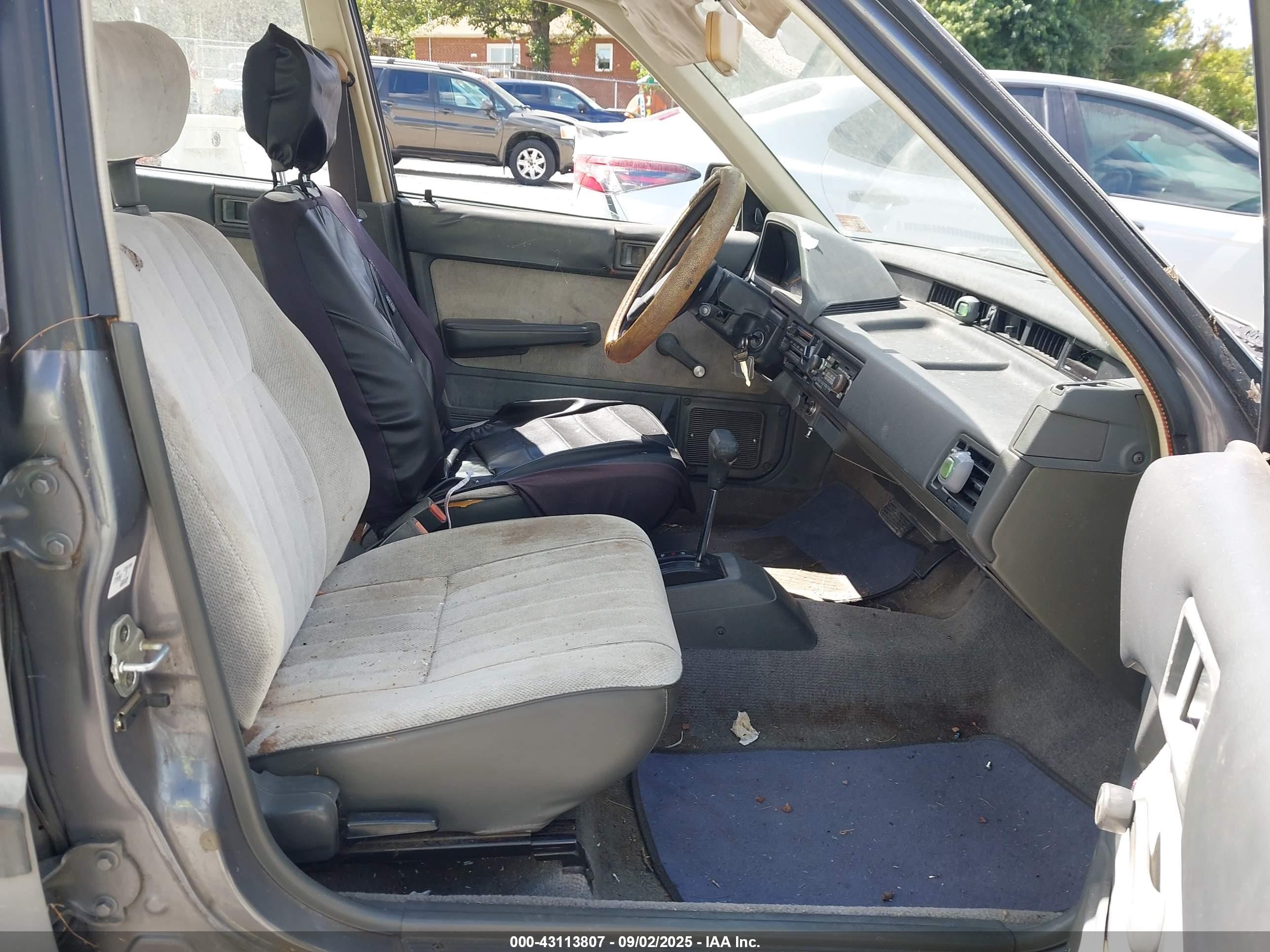 1987 Honda Civic 1.5 Gray vin: 1HGEC4633HA077250