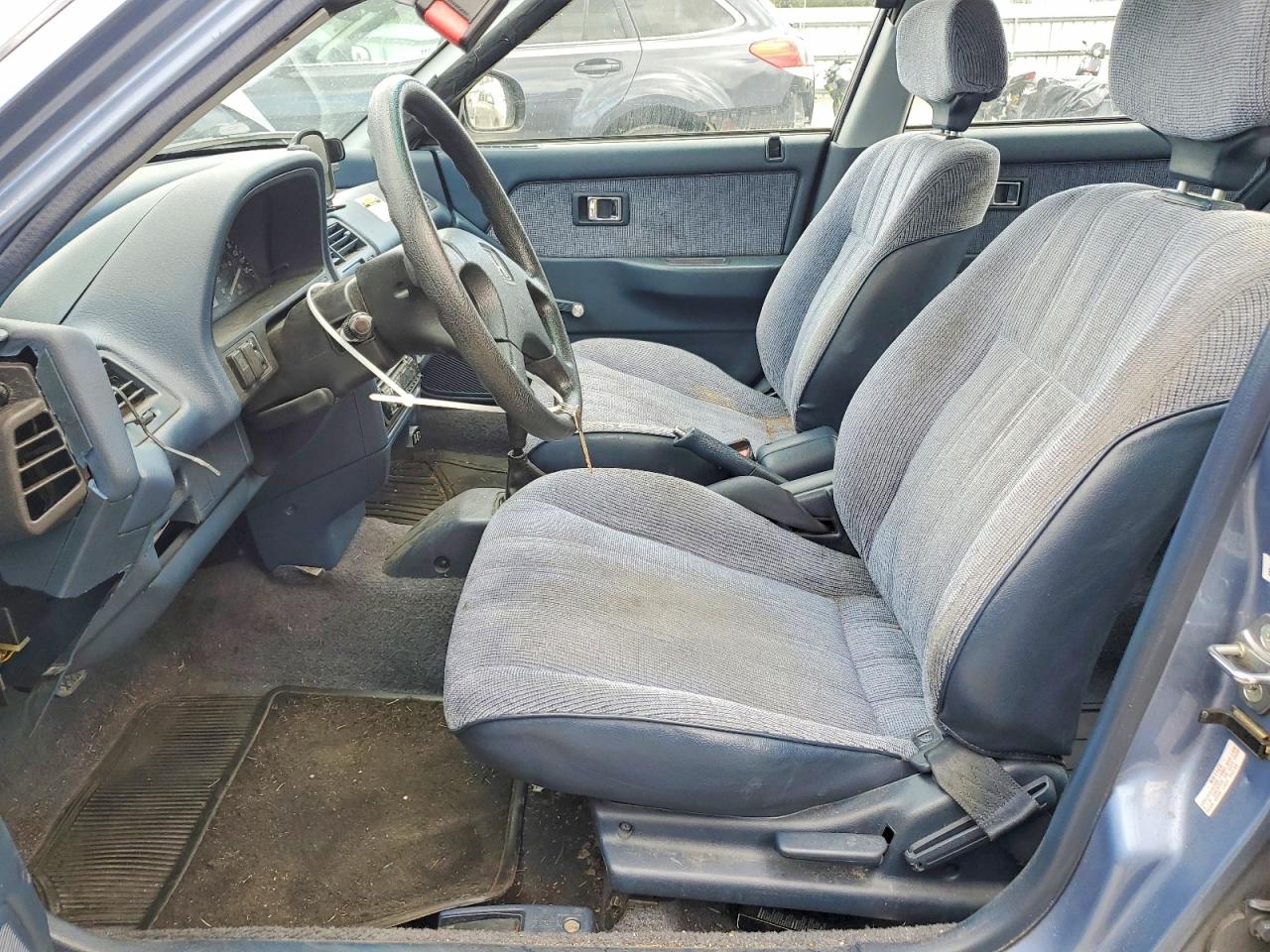 1990 Honda Civic Dx Blue vin: 1HGED3548LL016376
