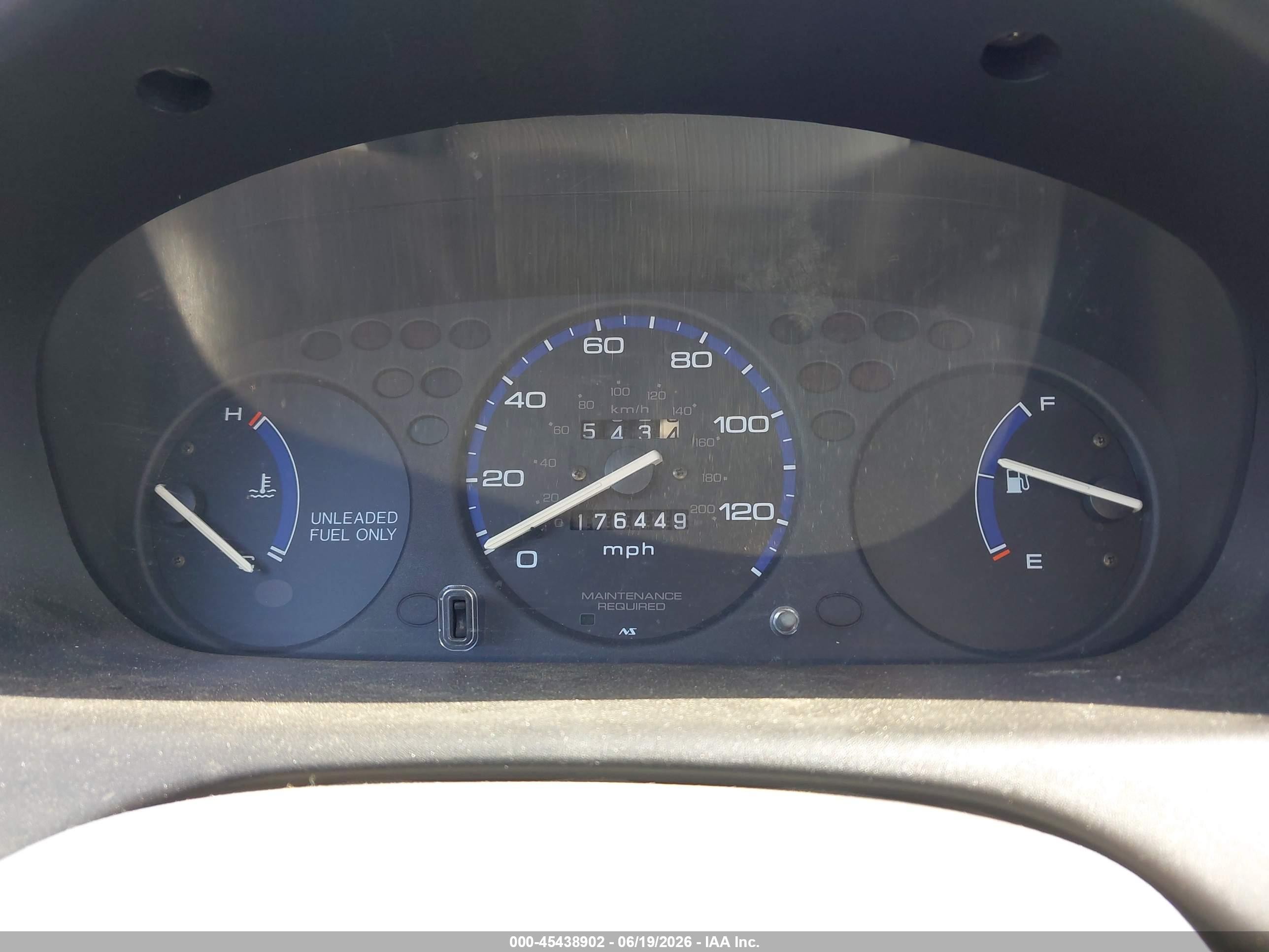 1998 Honda Civic Dx White vin: 1HGEJ6126WL076434