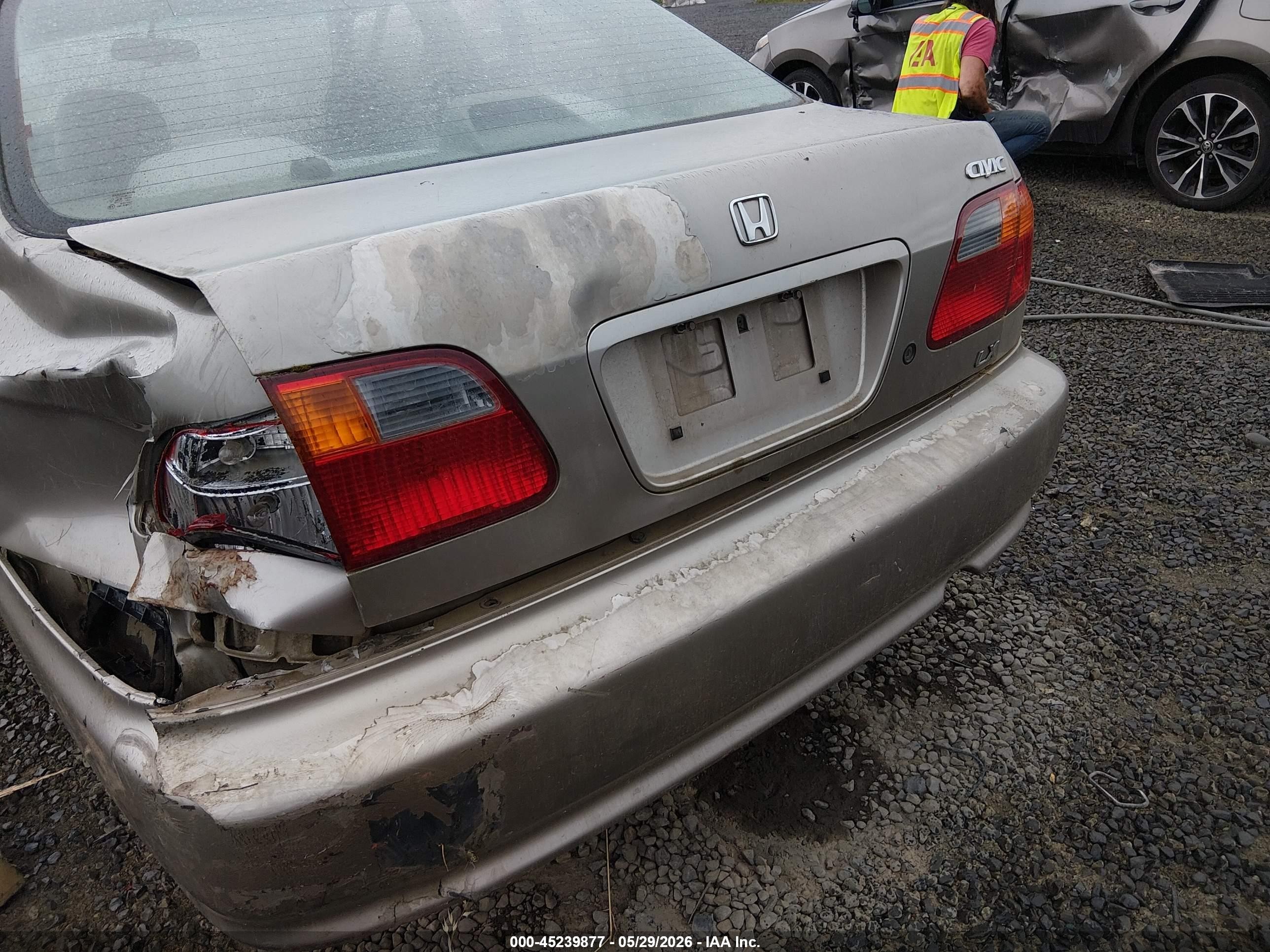 2000 Honda Civic Lx Gold vin: 1HGEJ657XYL015807
