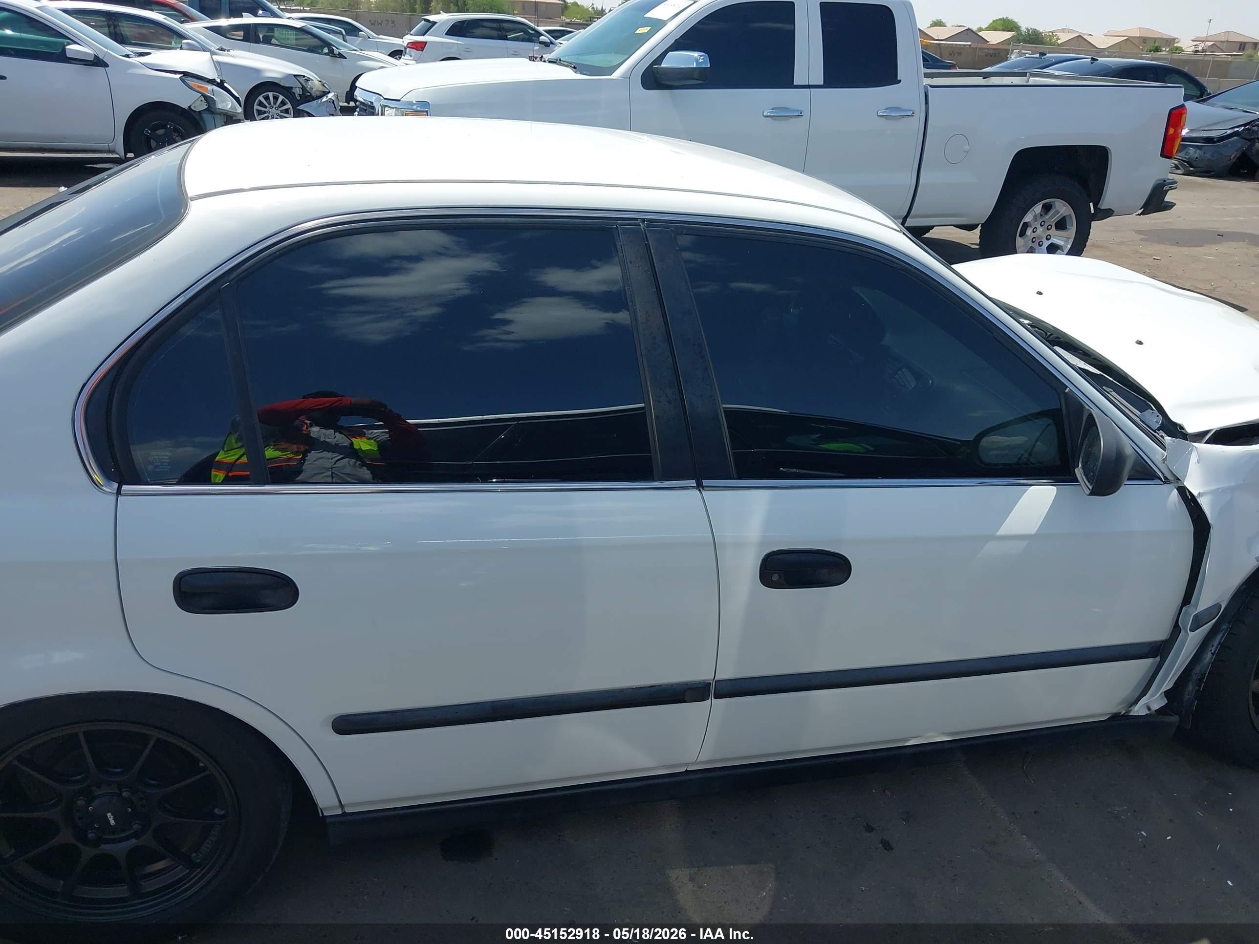 1998 Honda Civic Lx Белый vin: 1HGEJ6670WL050562