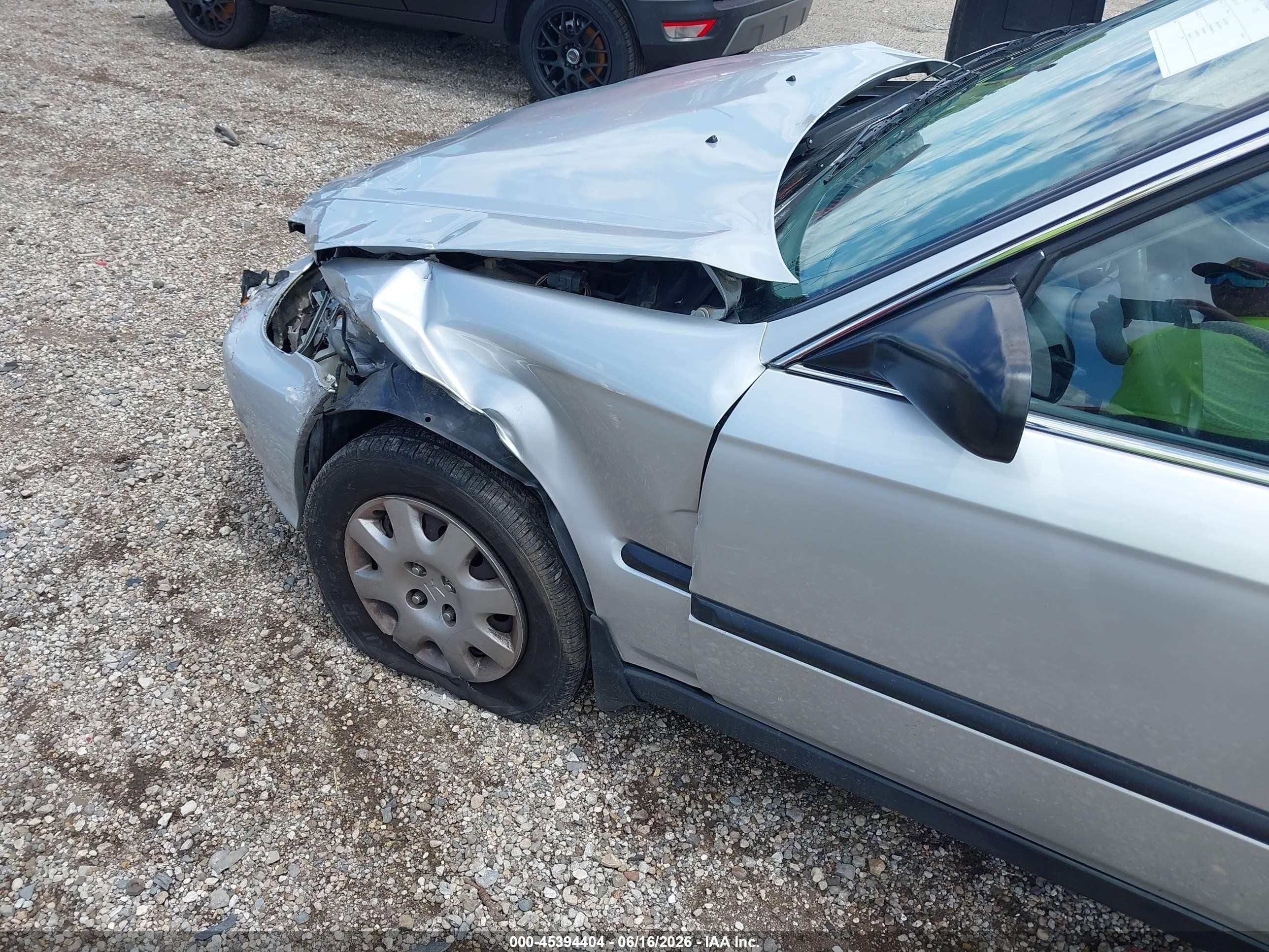 1999 Honda Civic Lx Silver vin: 1HGEJ6677XL011355