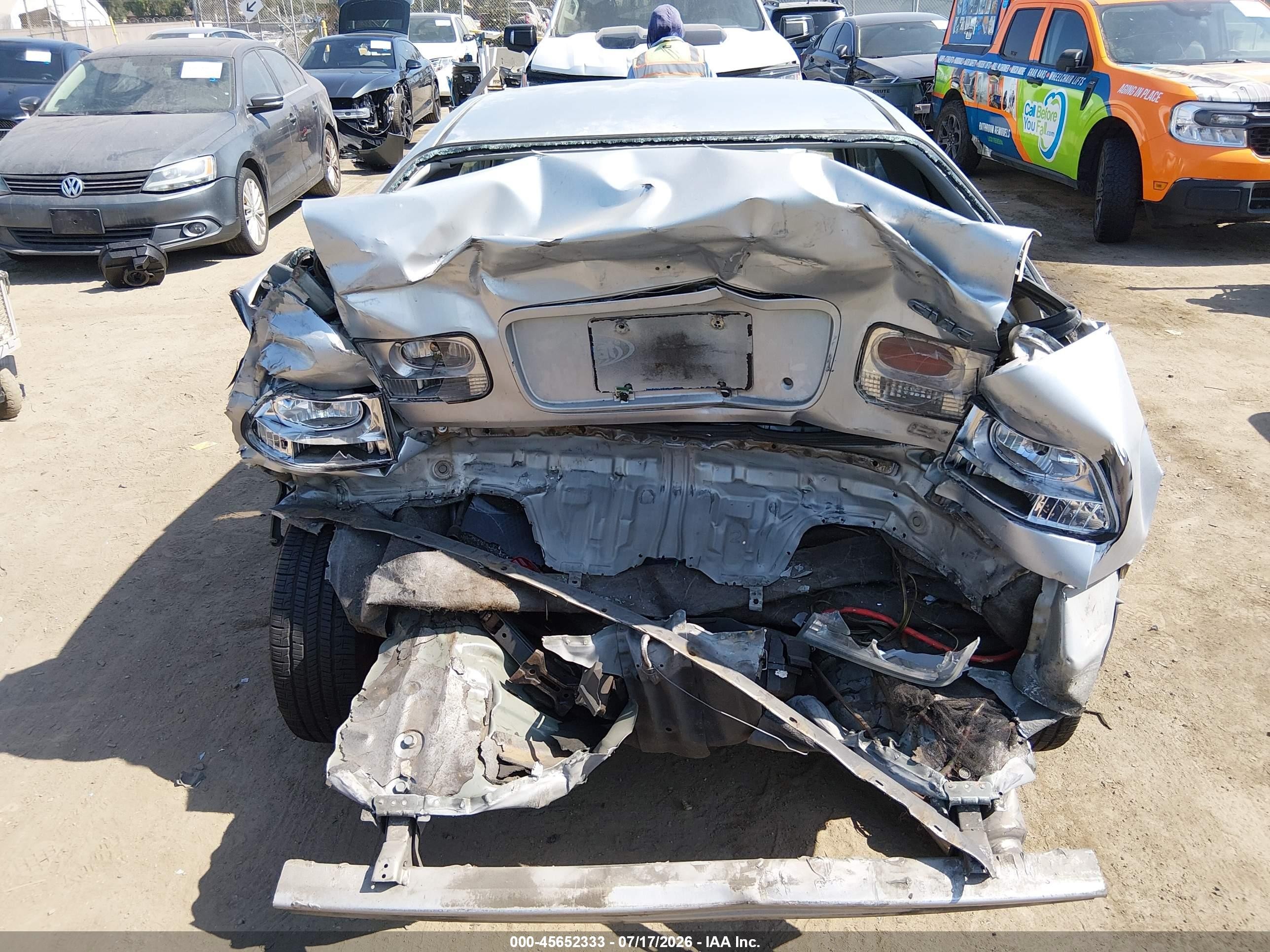 1998 Honda Civic Ex Silver vin: 1HGEJ8247WL091679