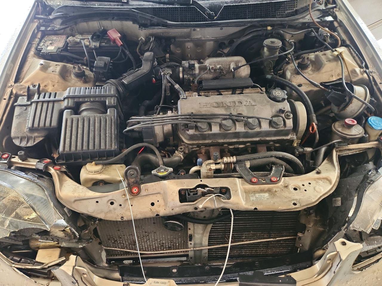 2000 Honda Civic Ex Серебряный vin: 1HGEJ8649YL042030