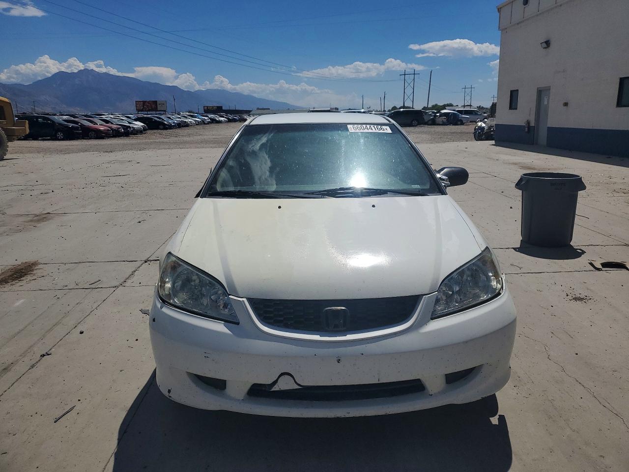 2005 Honda Civic Dx Vp Белый vin: 1HGEM21155L042328
