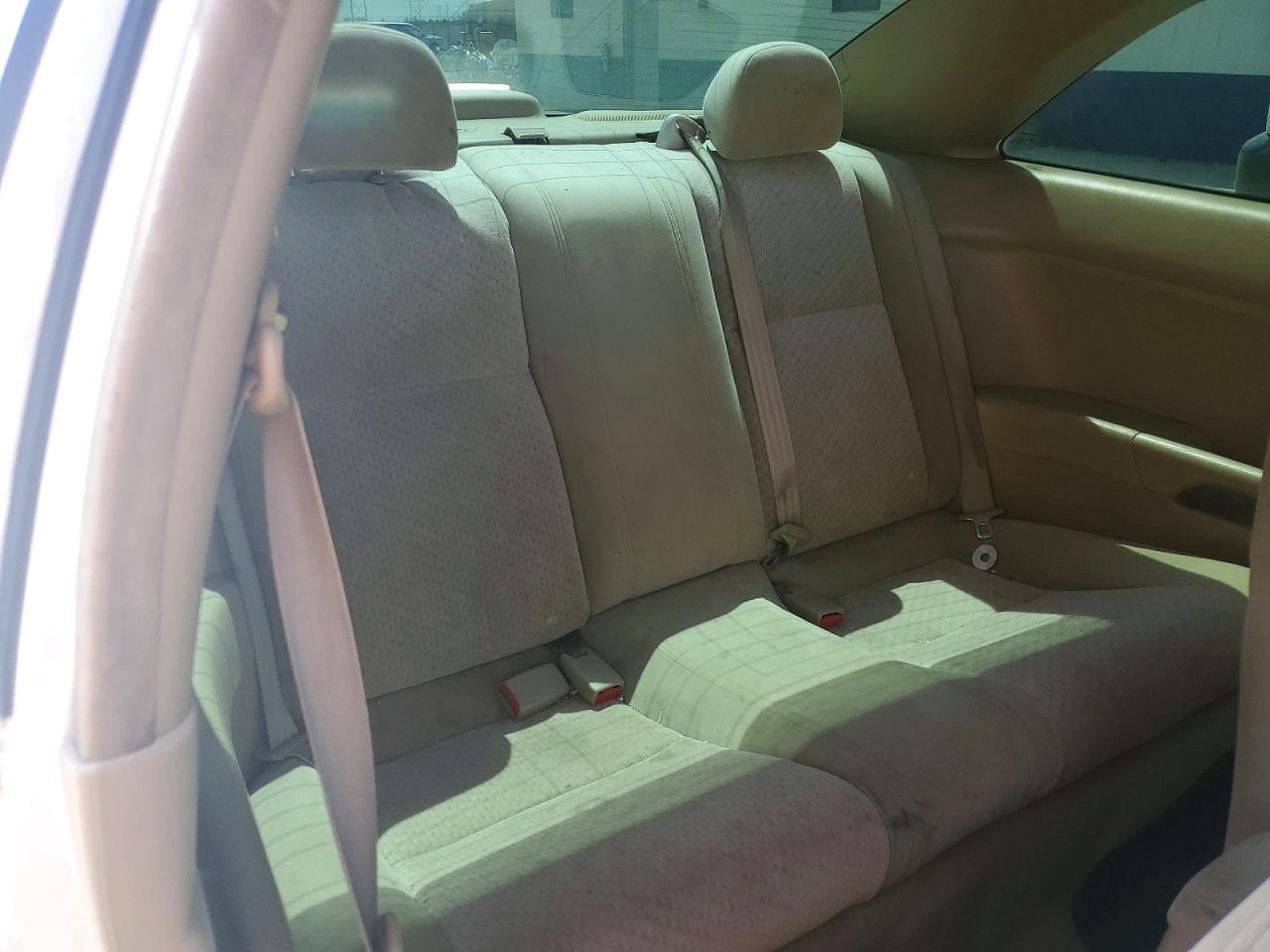2005 Honda Civic Dx Vp Белый vin: 1HGEM21155L042328