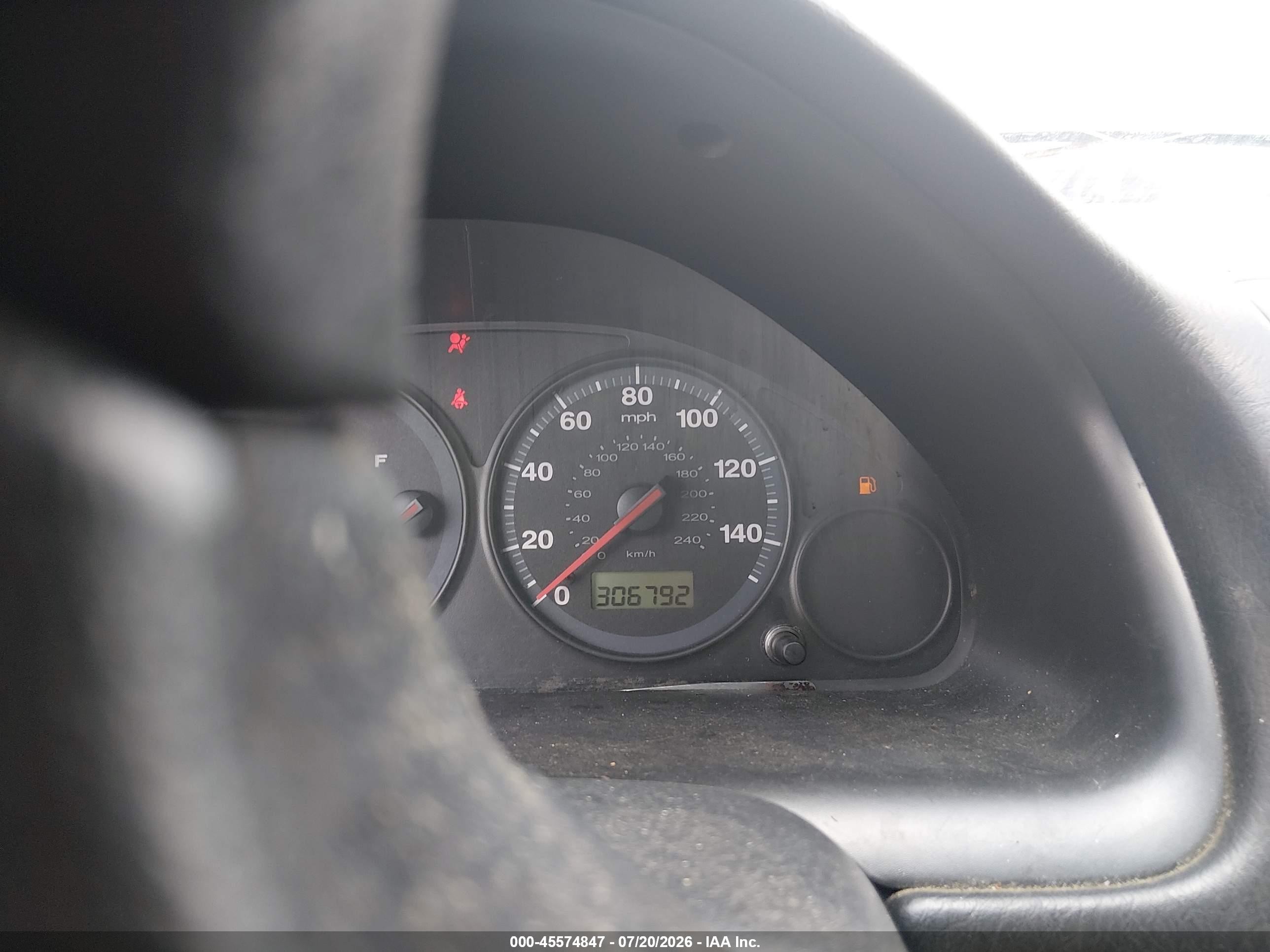 2005 Honda Civic Vp Серебряный vin: 1HGEM21165L024470