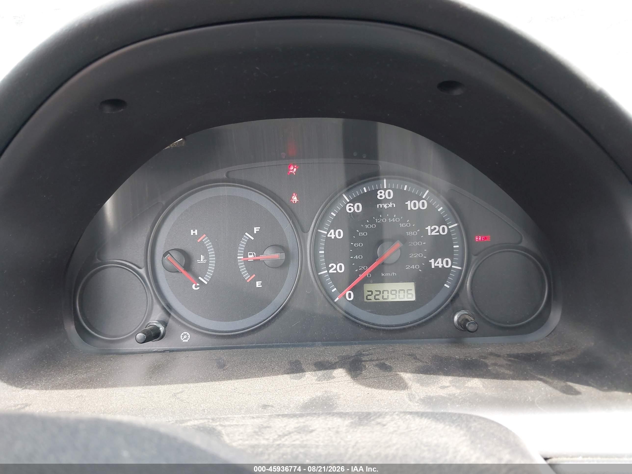 2004 Honda Civic Vp Black vin: 1HGEM21184L027305