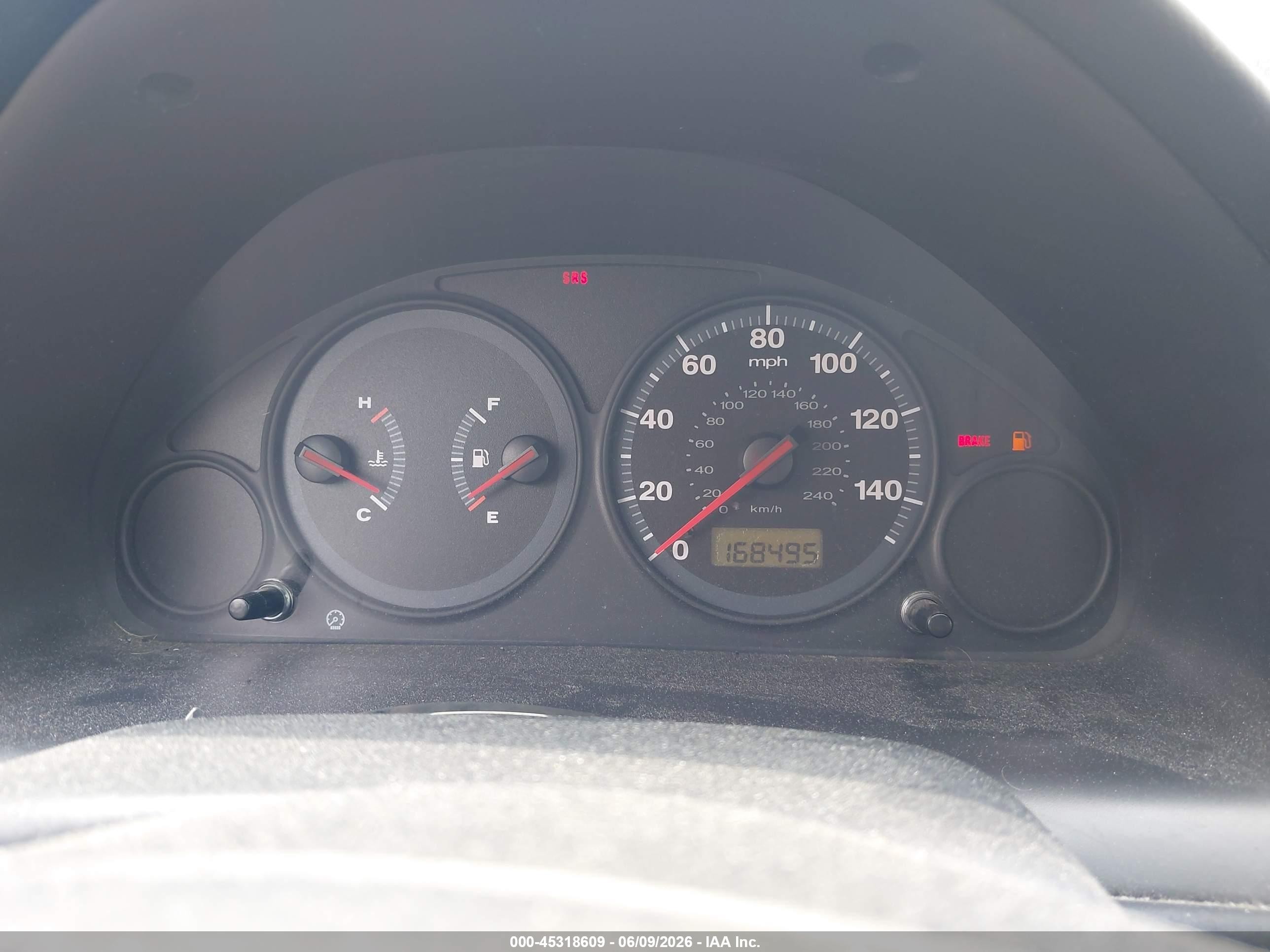 2001 Honda Civic Dx Silver vin: 1HGEM212X1L084884
