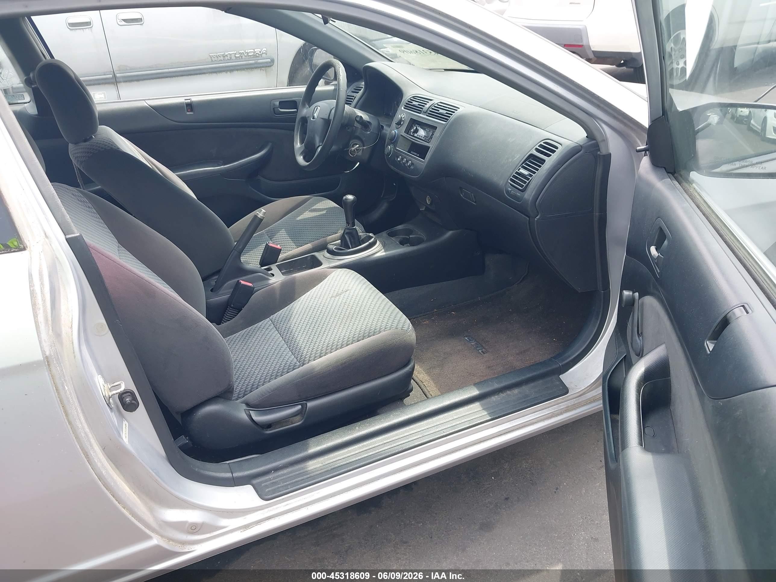 2001 Honda Civic Dx Silver vin: 1HGEM212X1L084884