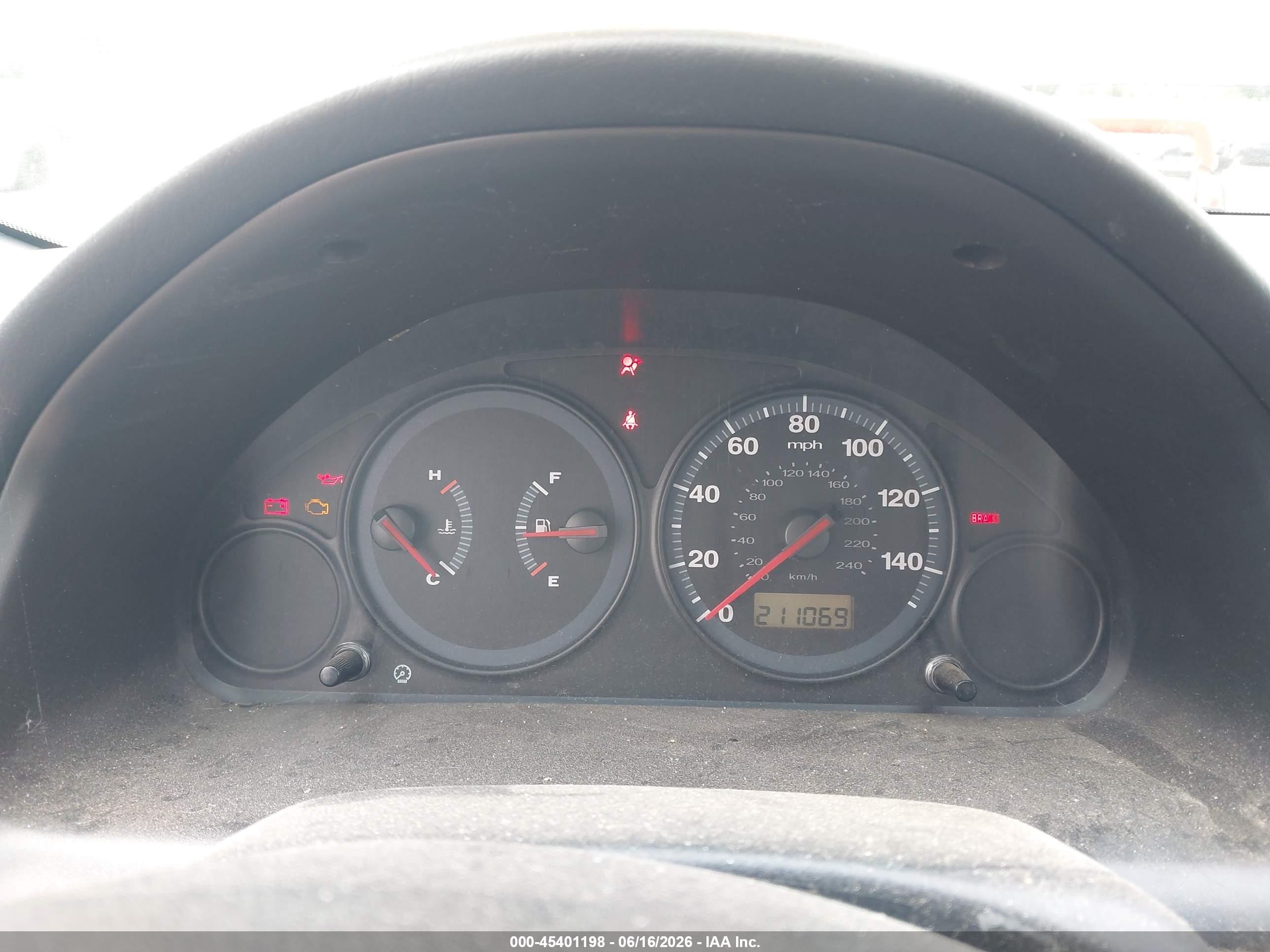 2005 Honda Civic Vp Silver vin: 1HGEM21335L070467