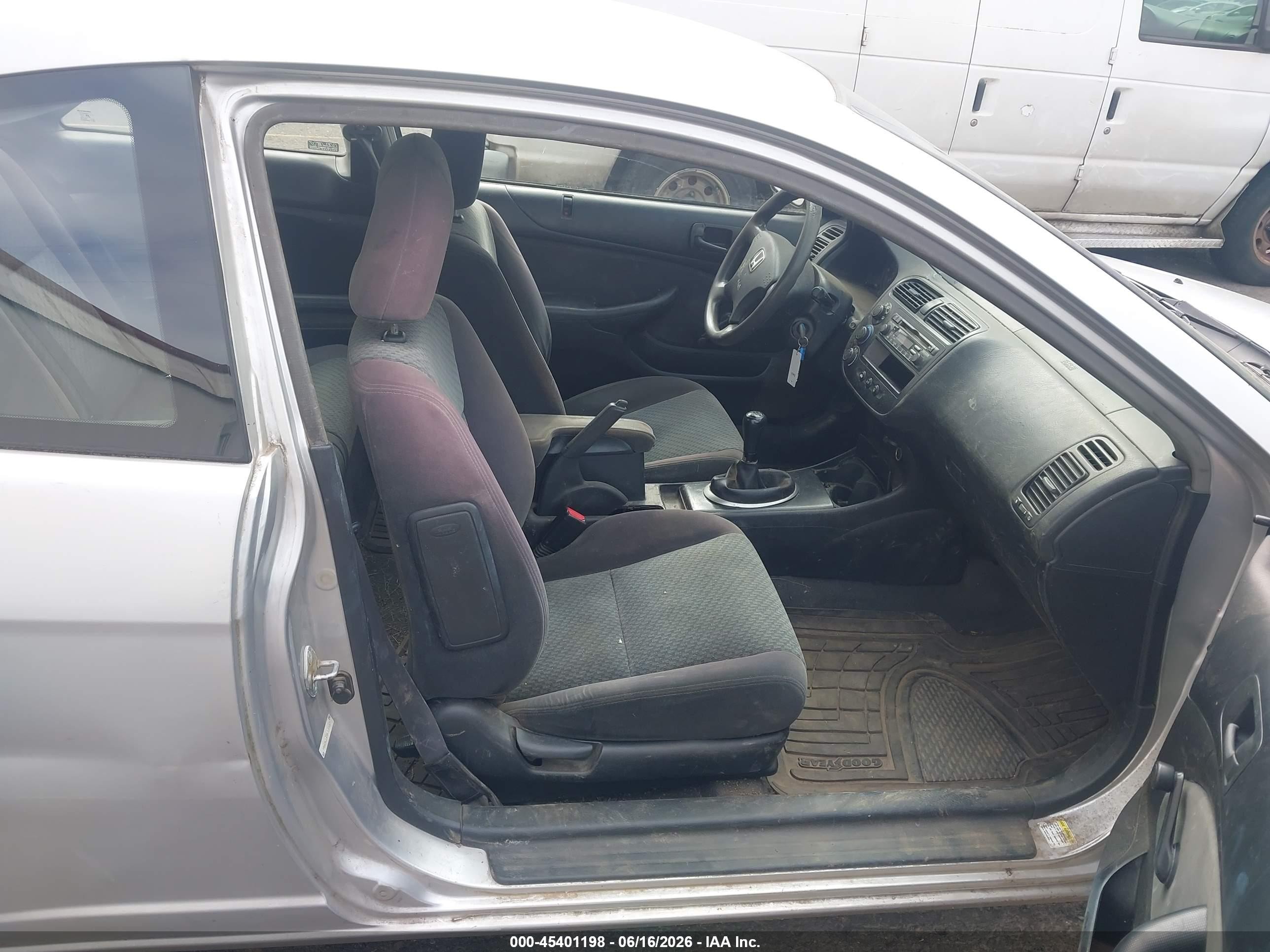 2005 Honda Civic Vp Silver vin: 1HGEM21335L070467